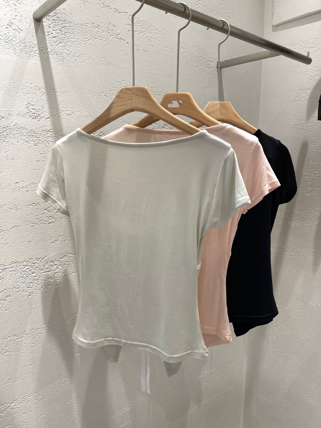 Uネックレイヤード風ハーフボタン半袖リボンTシャツ | 詳細画像25