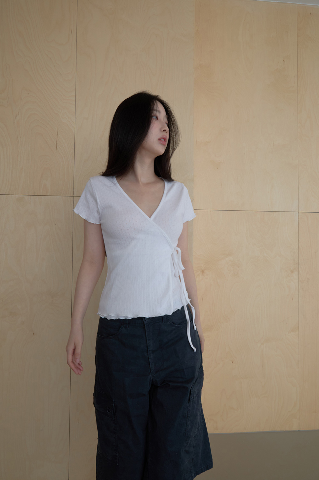 コットンリボン(固定)ストラップVネッククロップドラップ調レース無地TシャツSS | 詳細画像9