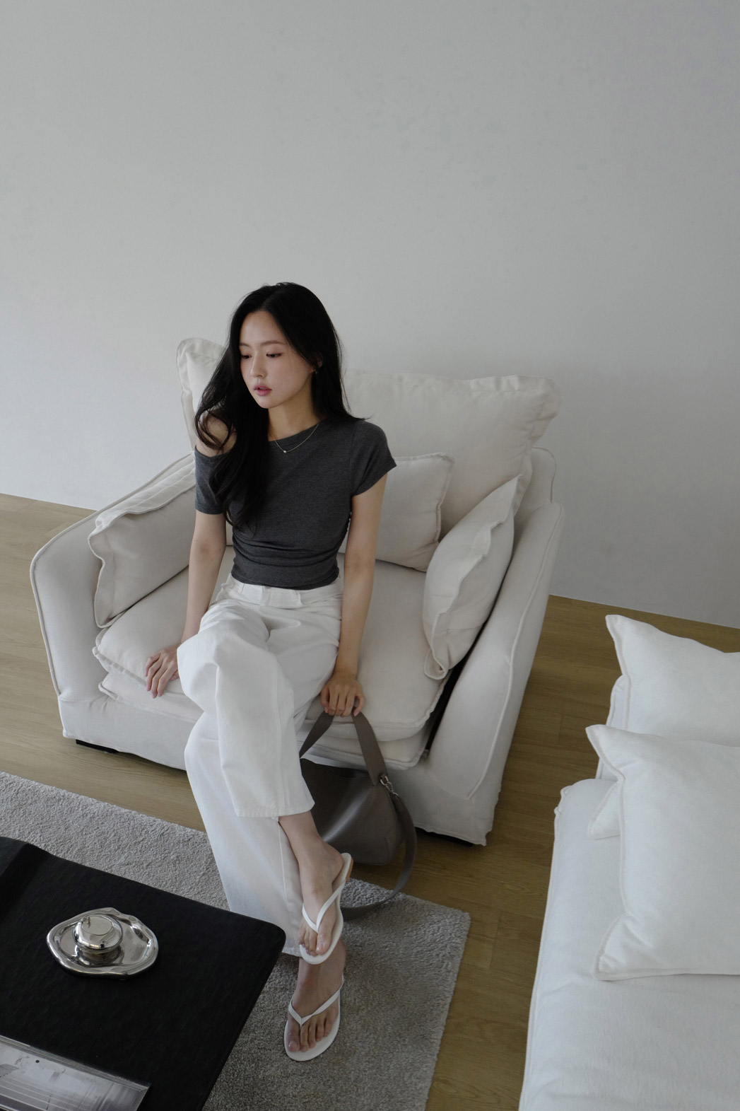 ベルベットストレッチベロアオフショルダーシャーリングスリム無地Tシャツ春夏秋 | DHOLIC | 詳細画像27