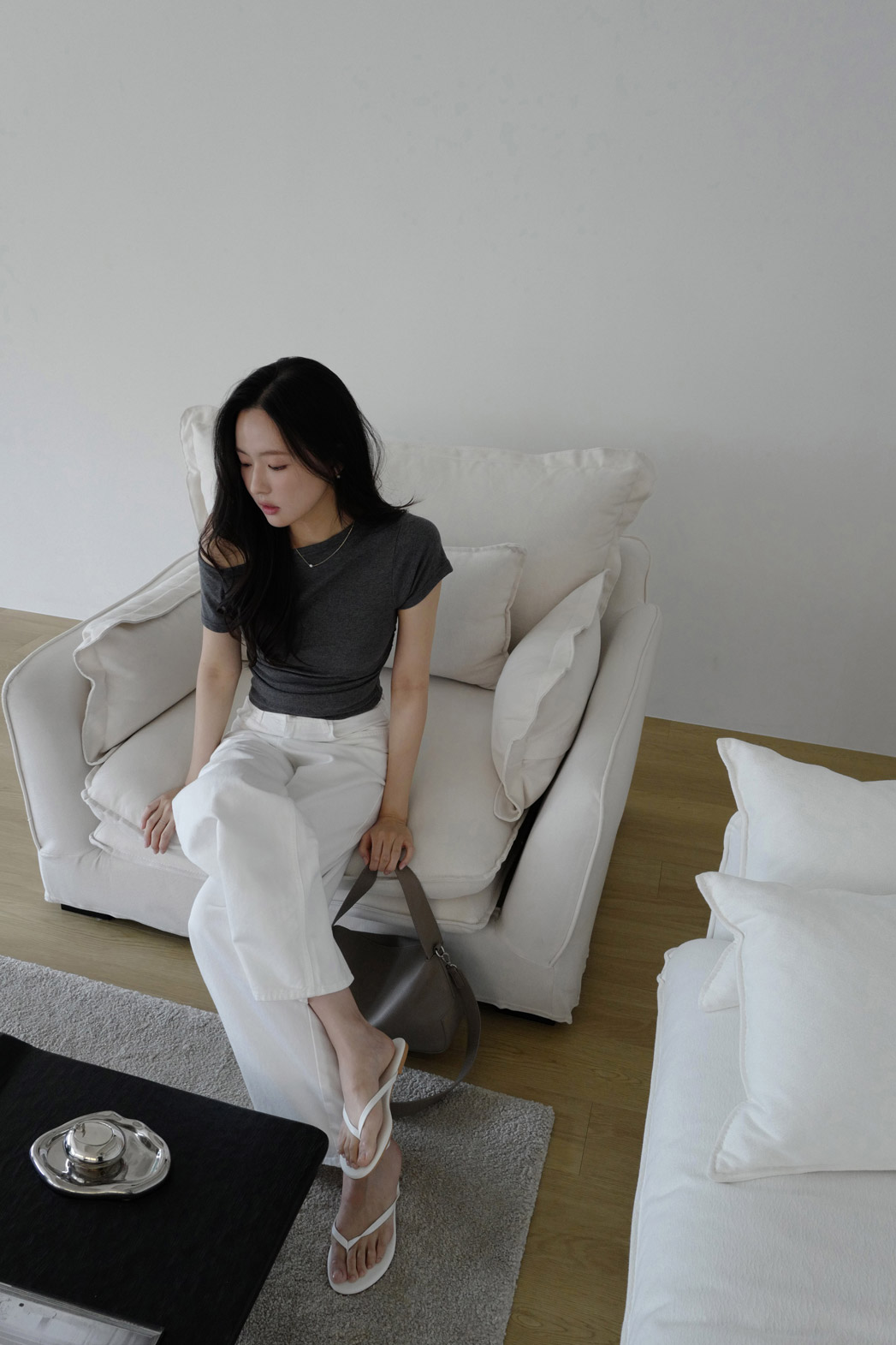 ベルベットストレッチベロアオフショルダーシャーリングスリム無地Tシャツ春夏秋 | DHOLIC | 詳細画像28