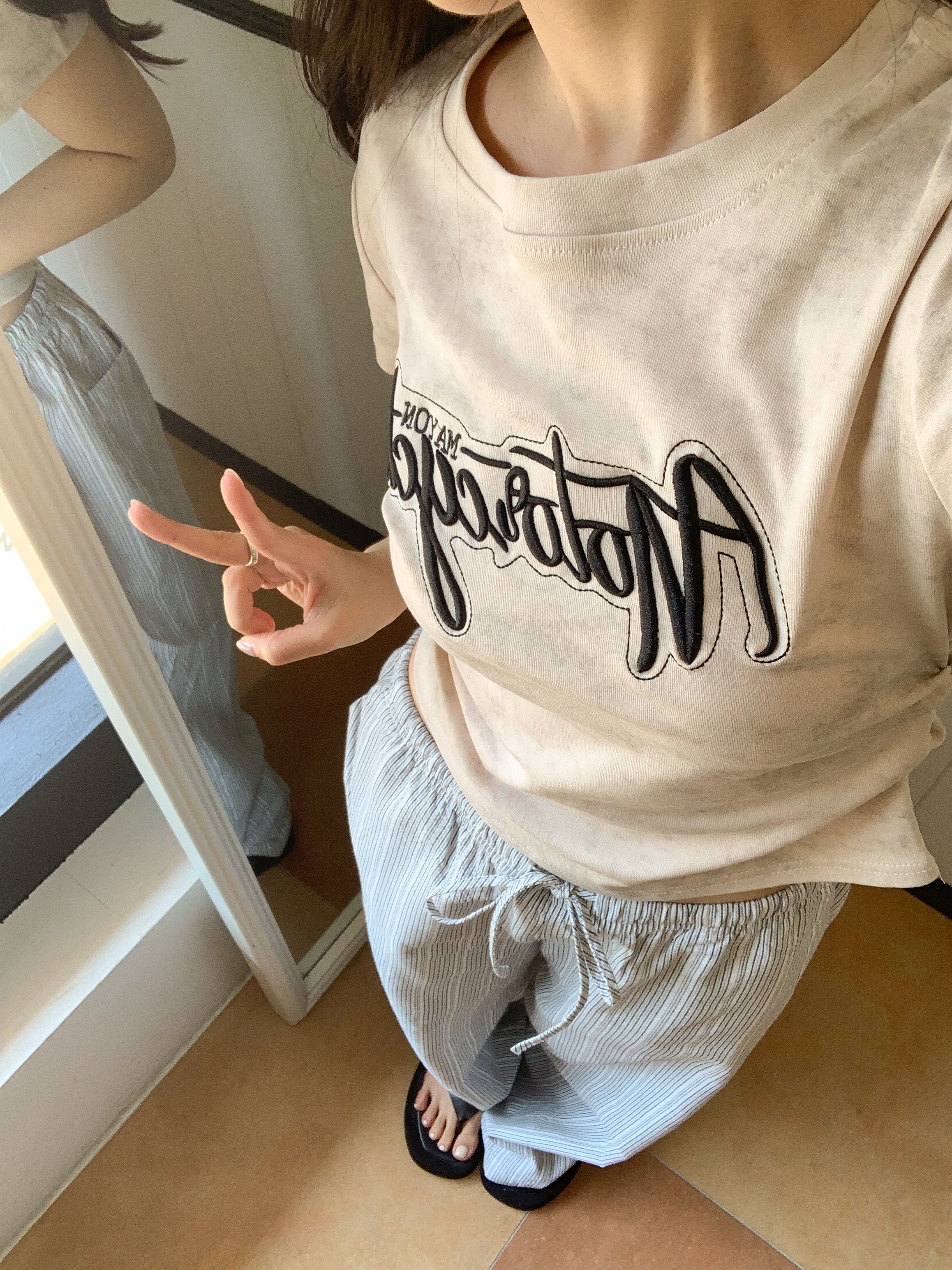 ラウンドネックシャーリング半袖レタリングTシャツ | 詳細画像2