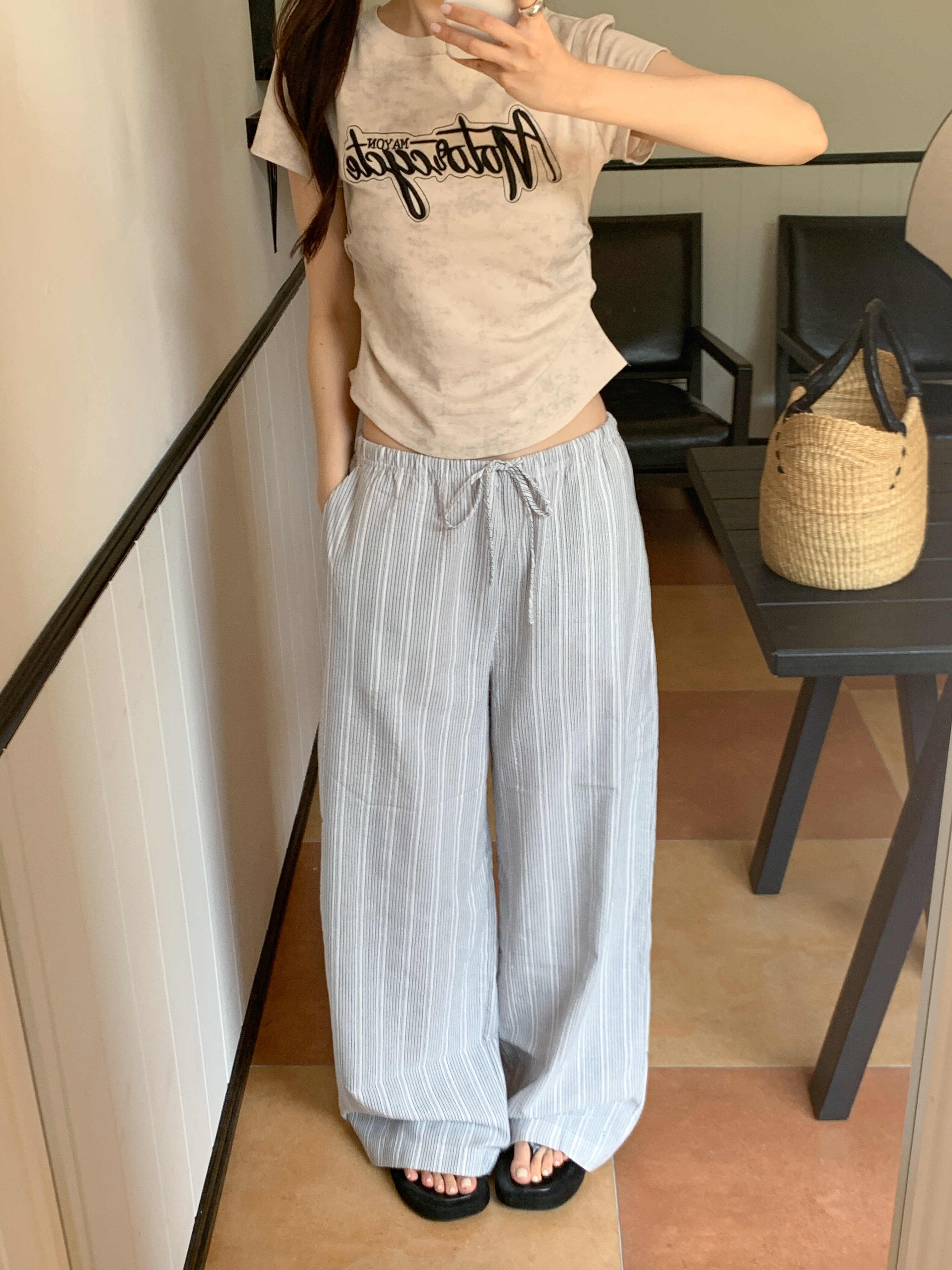 ラウンドネックシャーリング半袖レタリングTシャツ | 詳細画像3