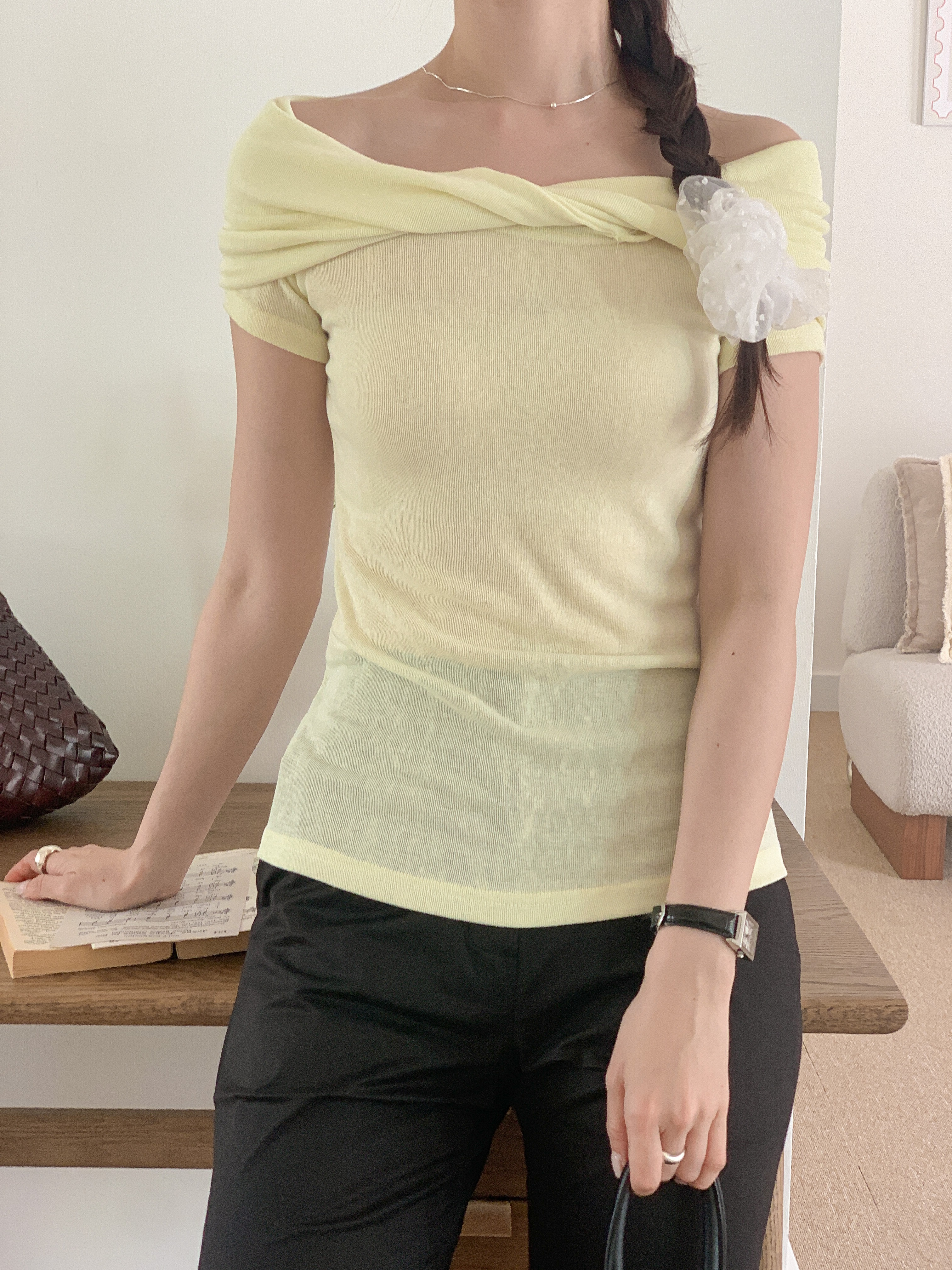 オフショルダーツイスト半袖Tシャツ | 詳細画像3