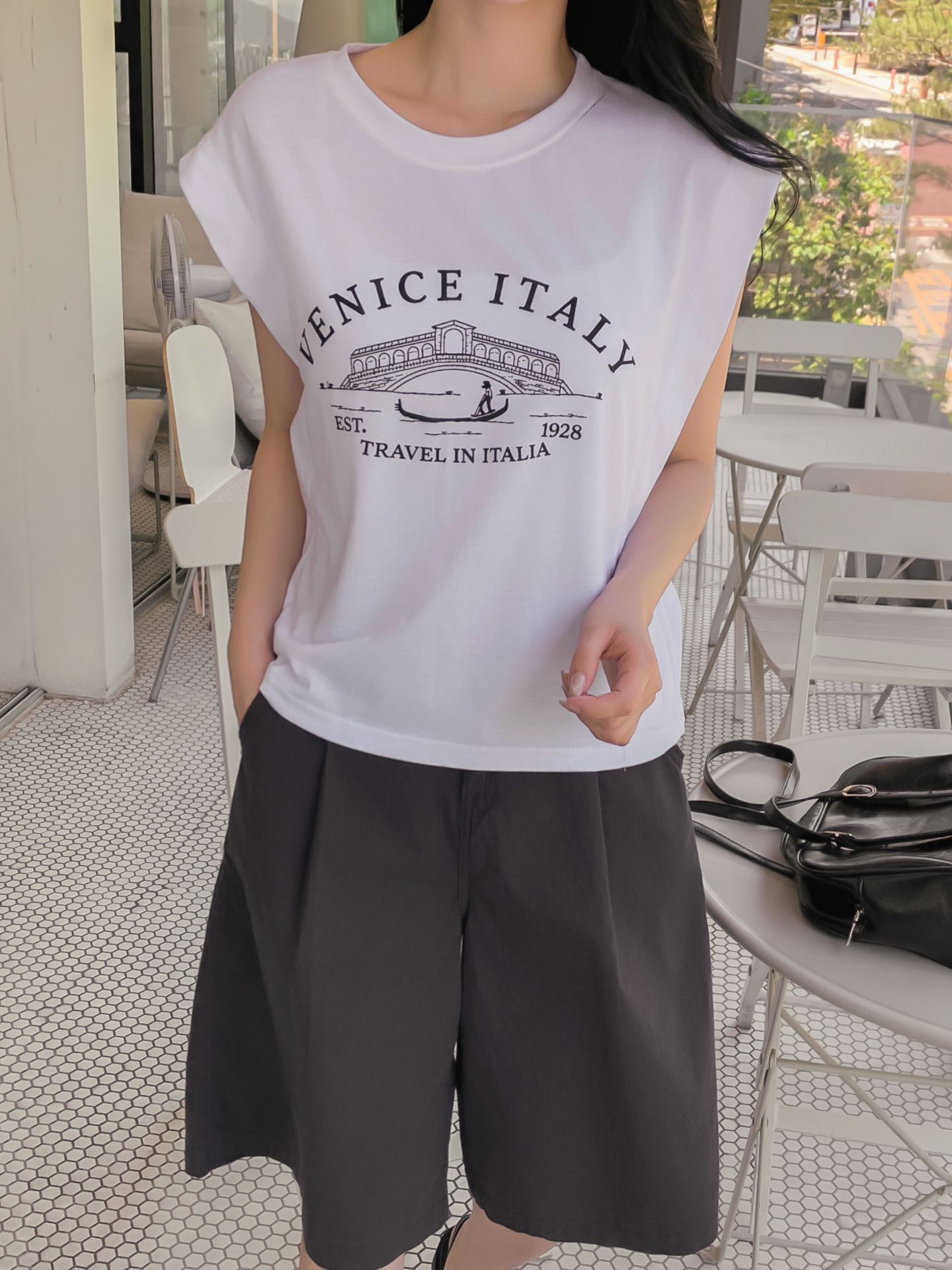 ラウンドネックフレンチスリーブルーズレタリングノースリーブ | 詳細画像8