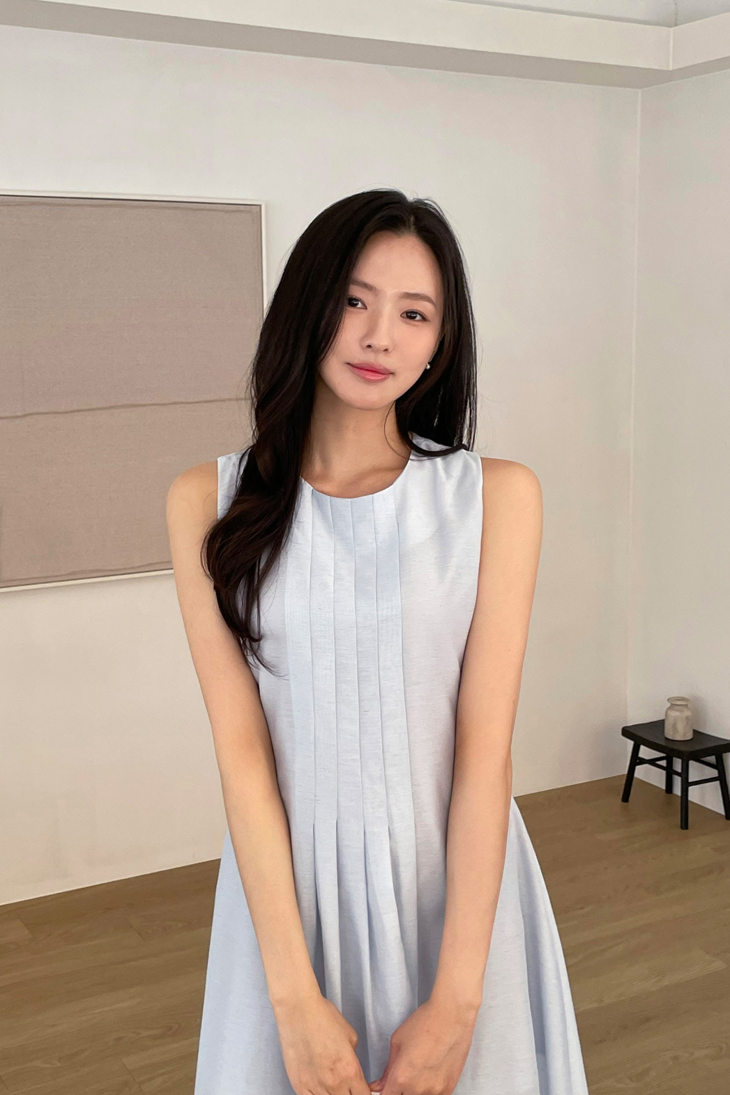 リネン混ラウンドネックピンタックベーシックロング無地ワンピース春夏秋 | DHOLIC | 詳細画像8