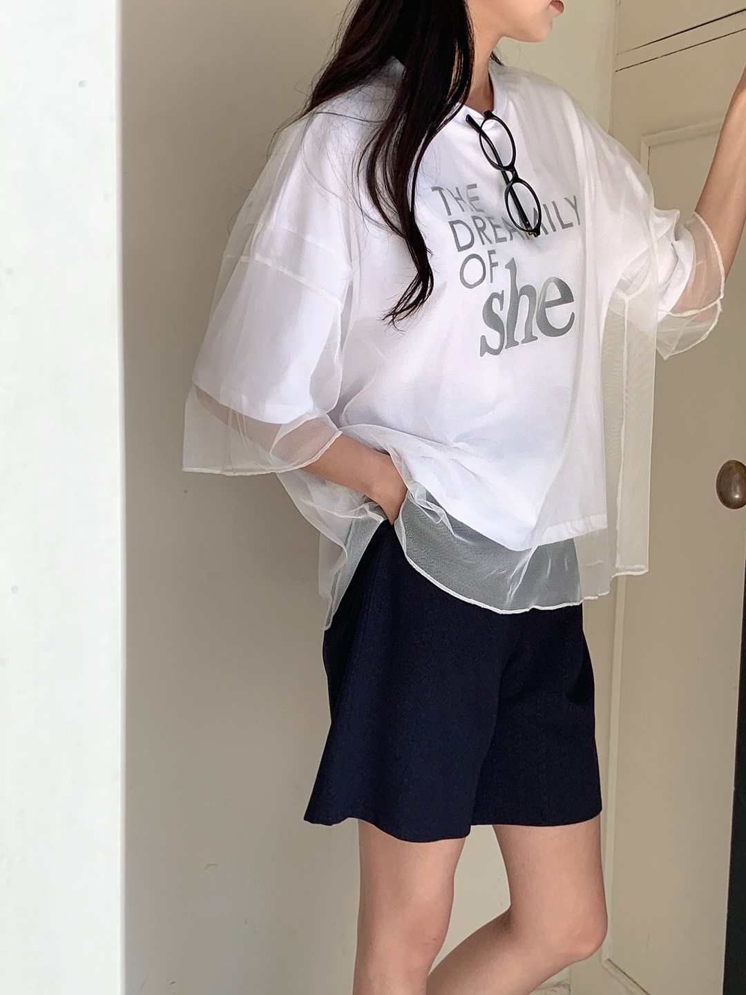コンビラウンドネックボクシーレイヤード風ルーズ半袖ロゴTシャツ | 詳細画像9