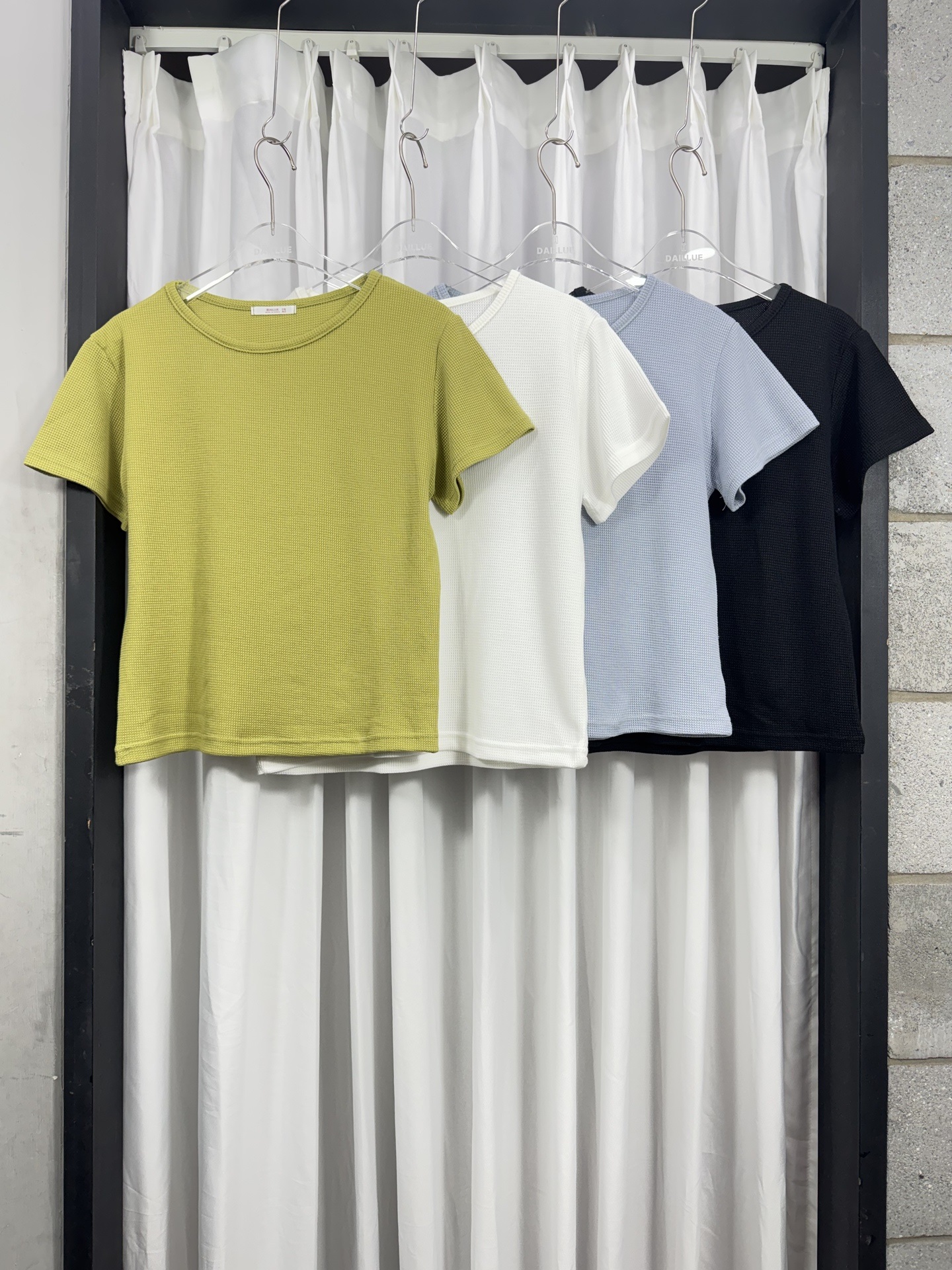 ワッフルラウンドネック半袖セミクロップドTシャツ | 詳細画像13