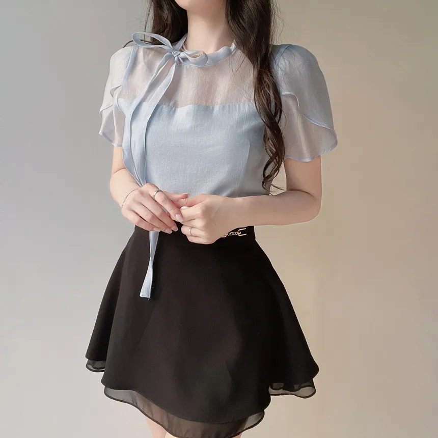 シフォンシースルーコンビリボンパフスリーブヒドゥンジッパーテーラードカラースリムレースブラウス | mirangmirang | 詳細画像28