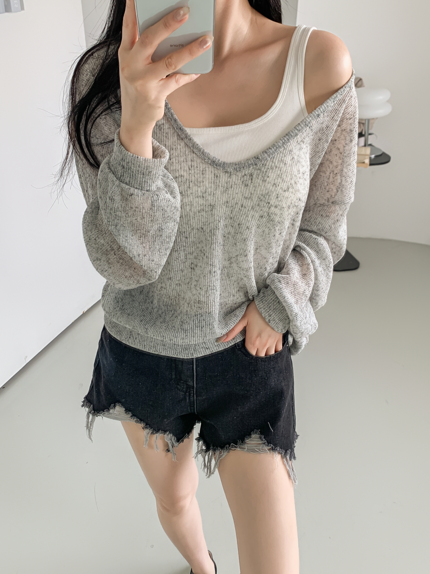 リネン混Vネックルーズ長袖Tシャツ | 詳細画像18