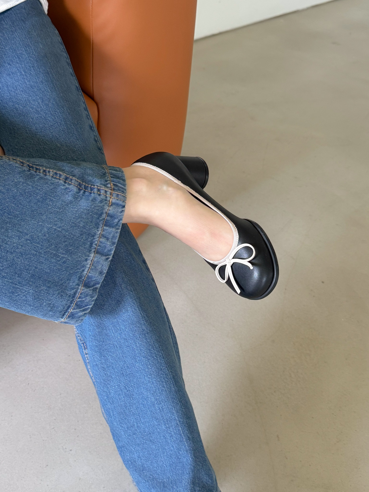 レザー調ウンドトゥ配色リボン柄ヒールパンプス | 詳細画像22