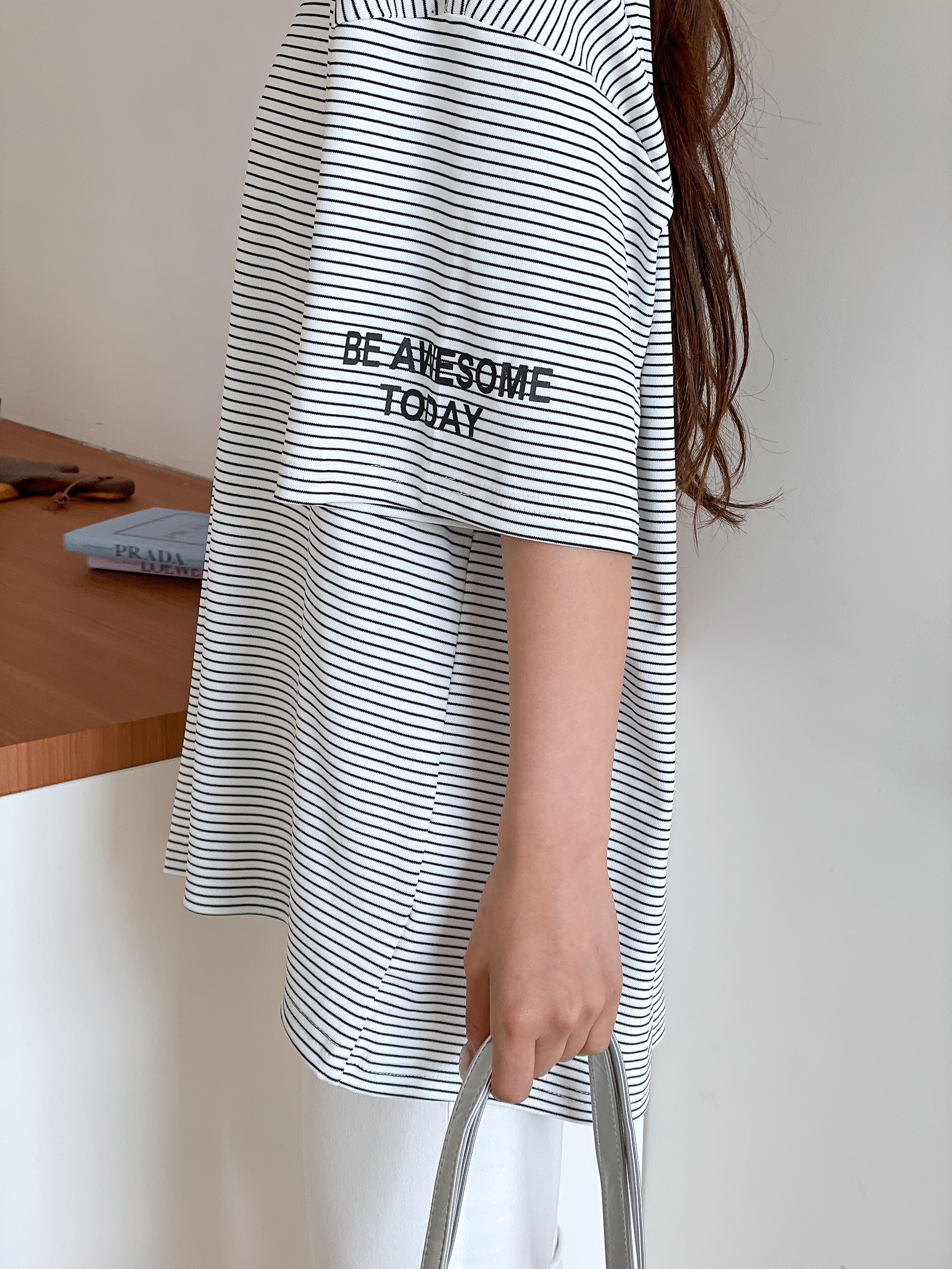 コットンスリットボクシー半袖ラベルレタリングTシャツ | 詳細画像14