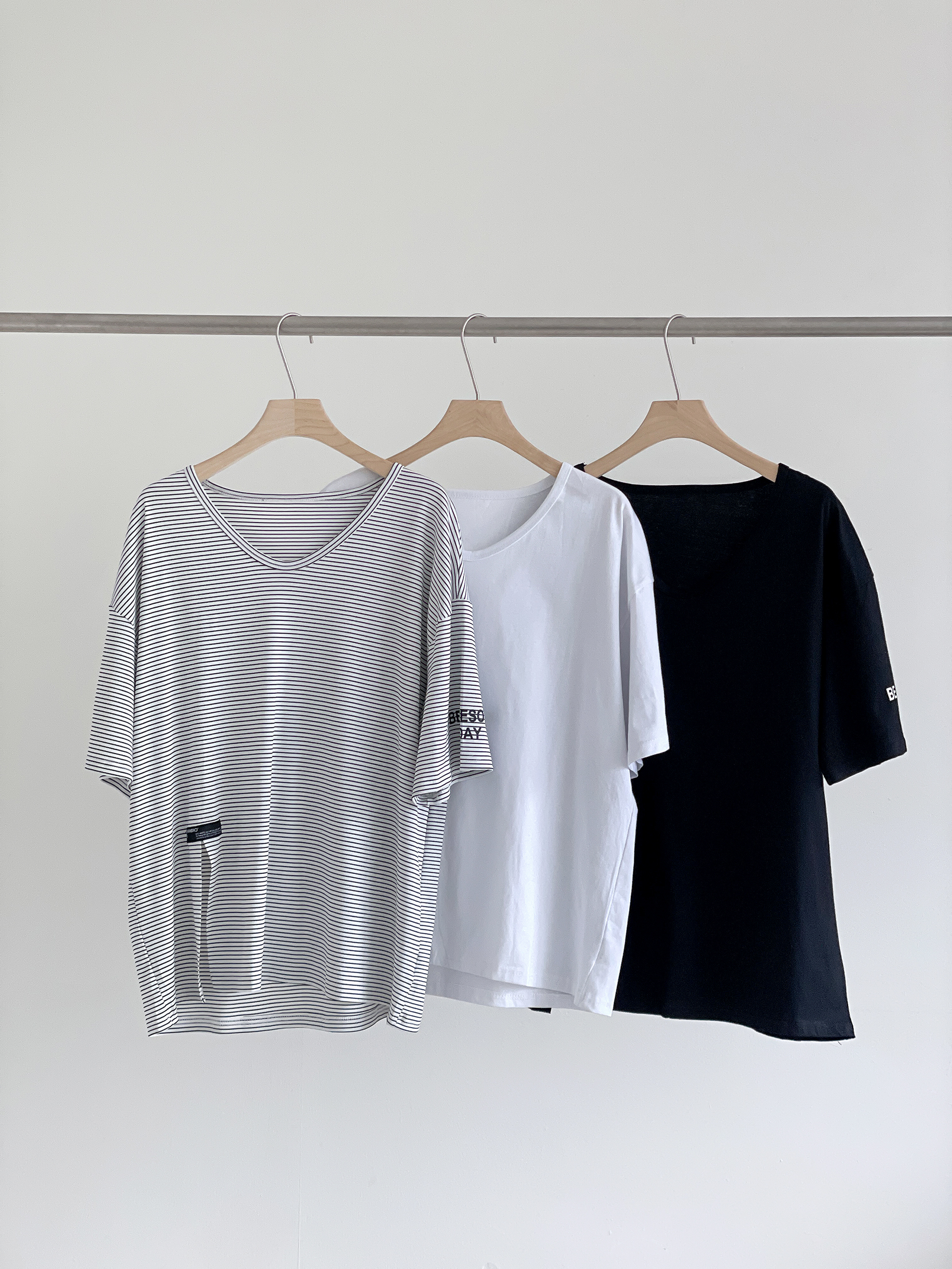 コットンスリットボクシー半袖ラベルレタリングTシャツ | 詳細画像17