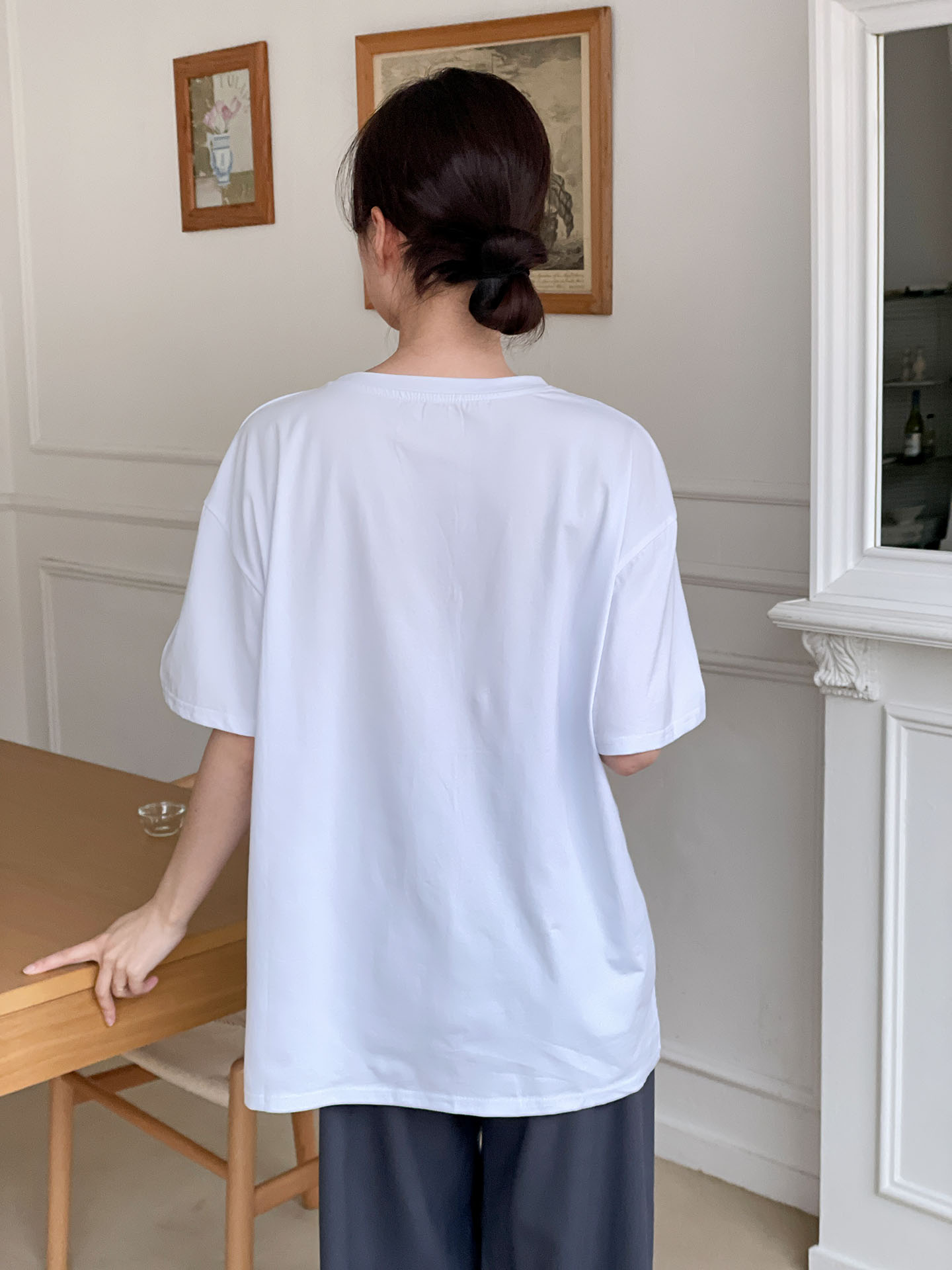 ラウンドネックオーバーサイズポイントドロップショルダーリボン柄Tシャツ | 詳細画像15