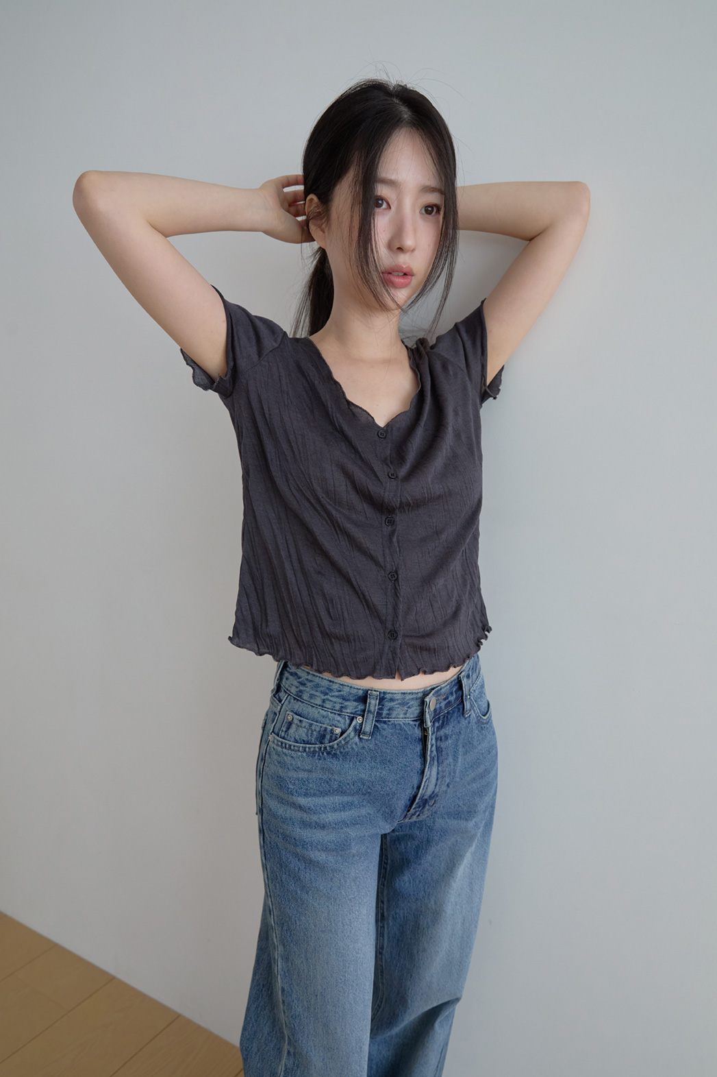 ボタンVネックプリーツベーシッククロップド無地TシャツカーディガンSS | 詳細画像5