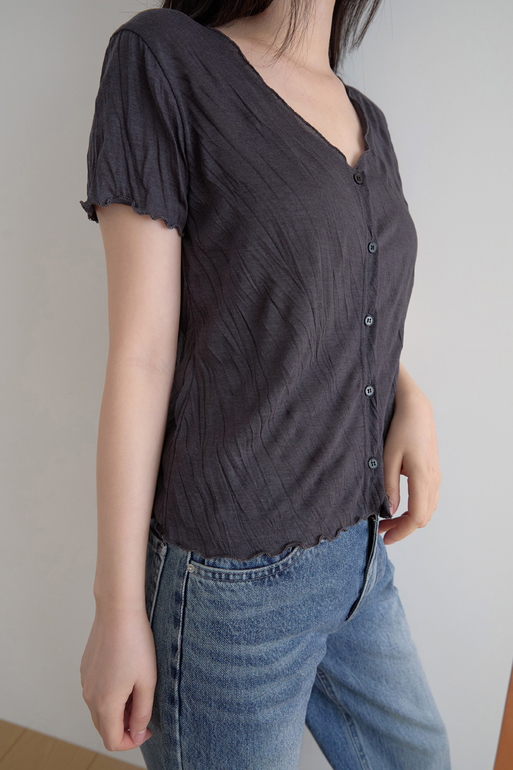 ボタンVネックプリーツベーシッククロップド無地TシャツカーディガンSS | 詳細画像13