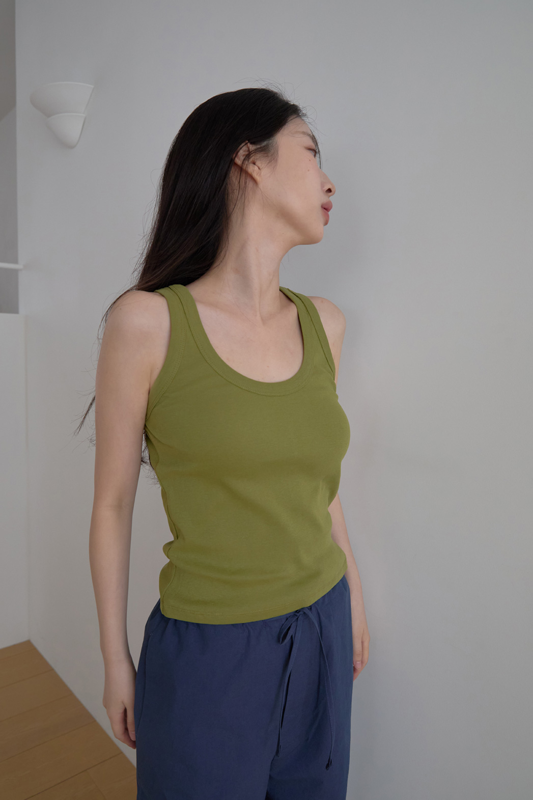 コットンラウンドネッククロップドスリム無地ノースリーブSS | 詳細画像6