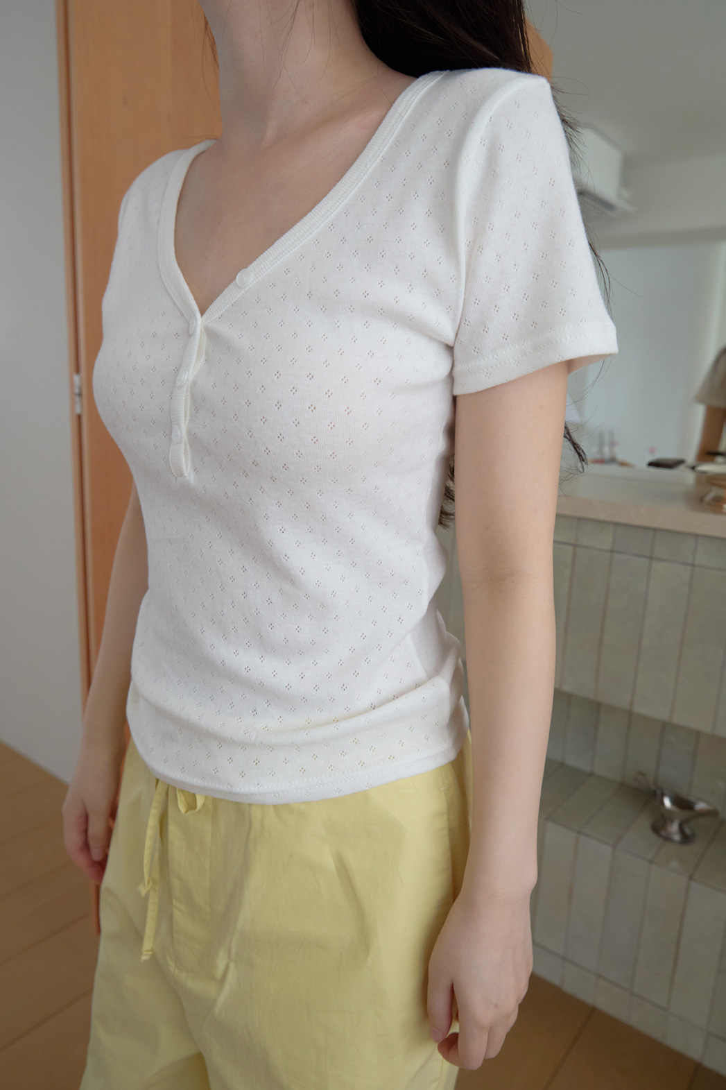 レースコットンボタンVネッククロップドスリム無地TシャツSS | 詳細画像27