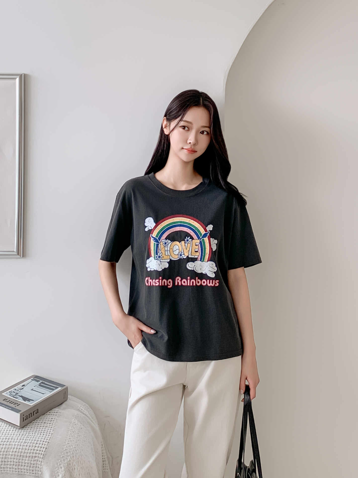 コットンラウンドネックベーシック半袖ロゴTシャツ | 詳細画像2