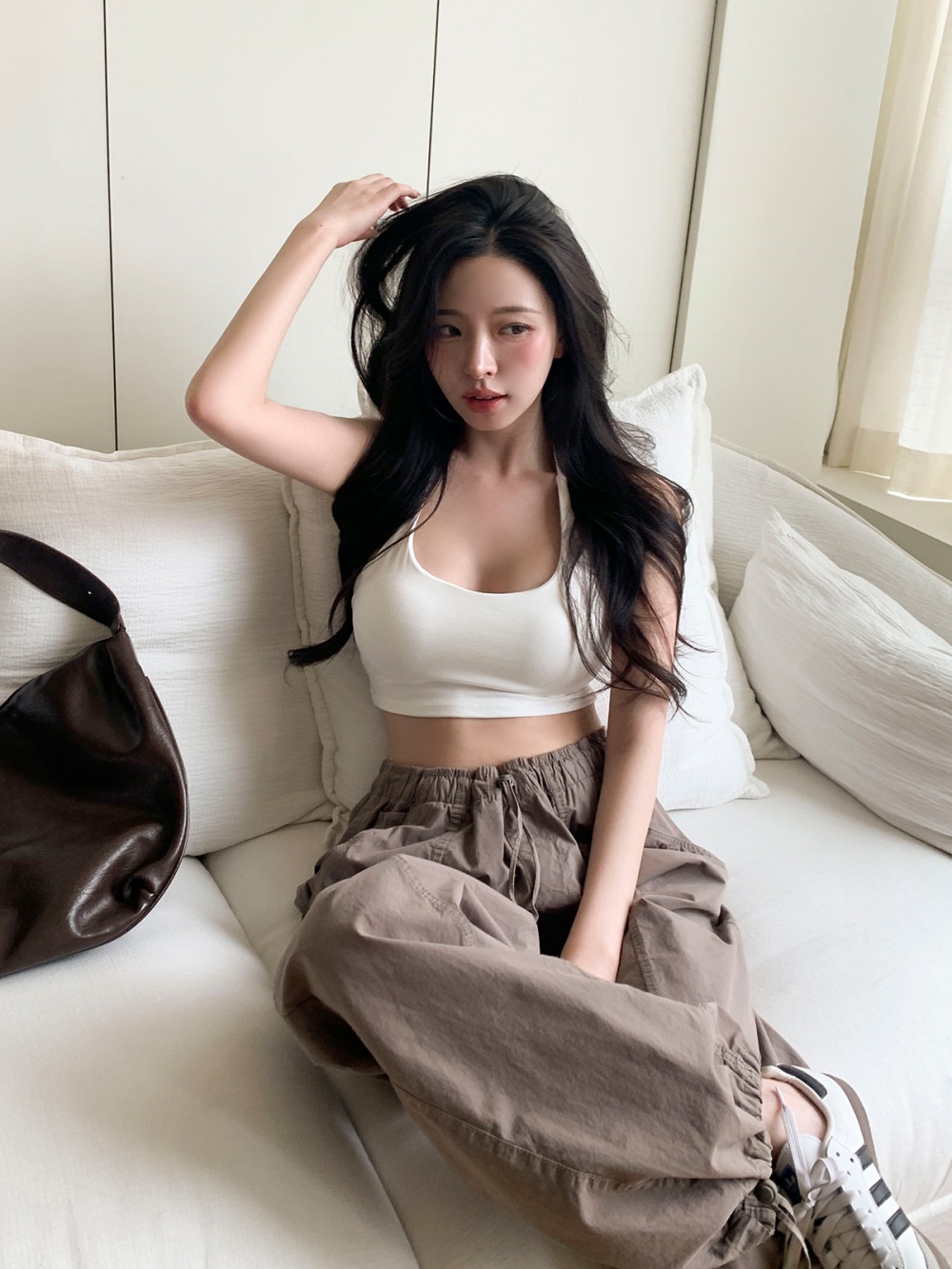 ストラップホルターネッククロップドスリムブラトップカップ付