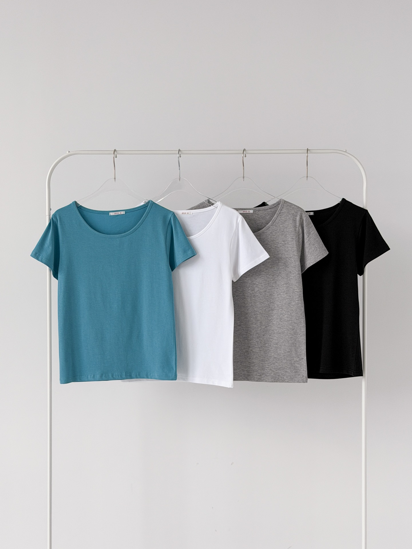 Uネックシンプル半袖Tシャツ | 詳細画像2