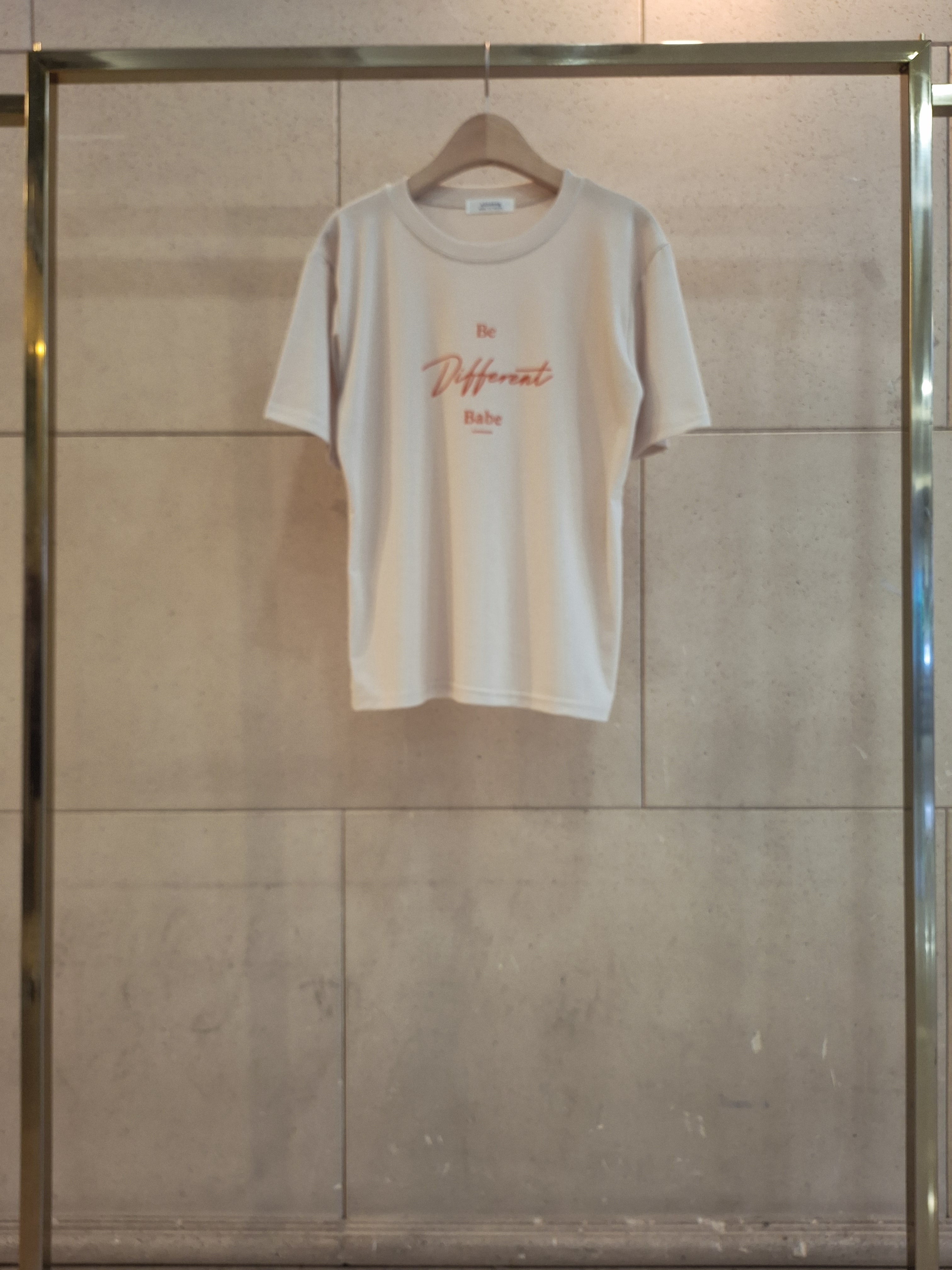 ラウンドネックベーシックスリムロゴプリントTシャツ | 詳細画像10