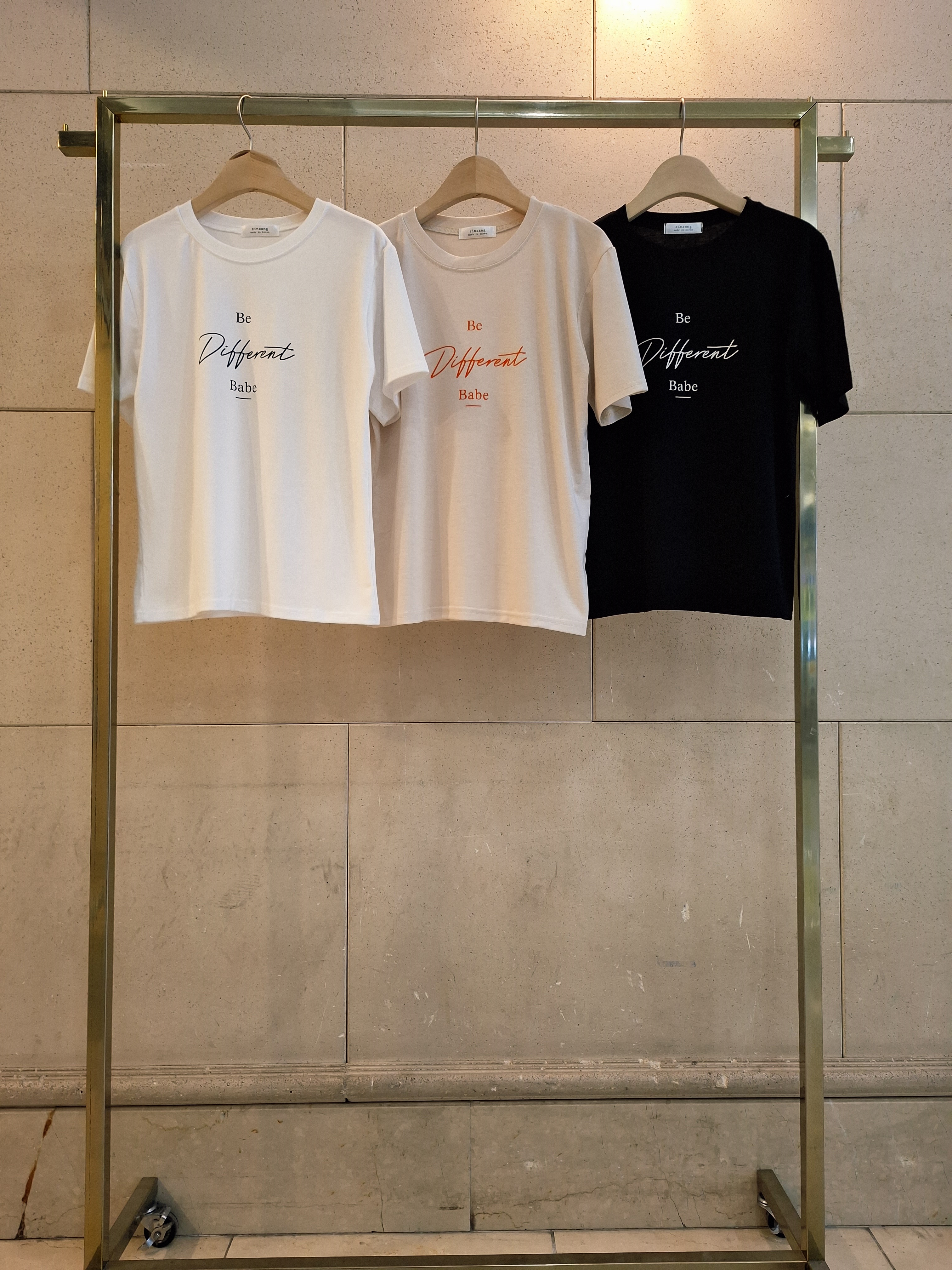 ラウンドネックベーシックスリムロゴプリントTシャツ | 詳細画像12