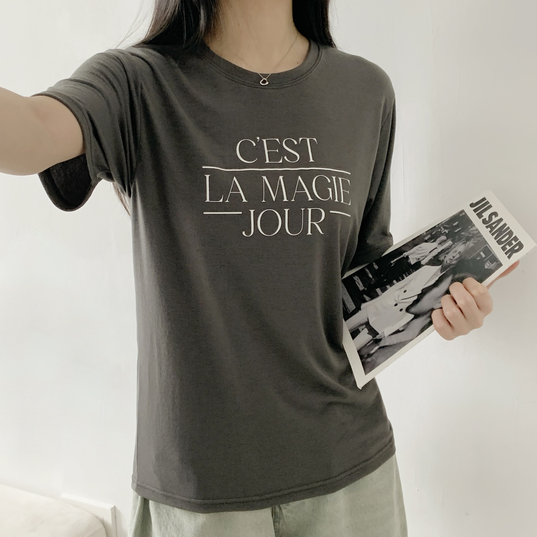 ラウンドネックシンプルベーシック5分丈ロゴプリントTシャツ | 詳細画像3