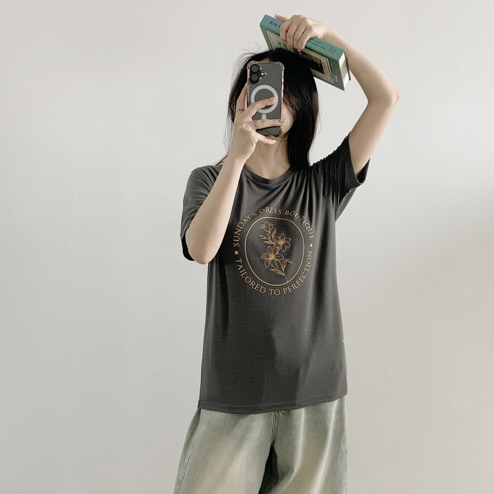 ラウンドネックシンプルベーシック5分丈ロゴプリントTシャツ | 詳細画像7