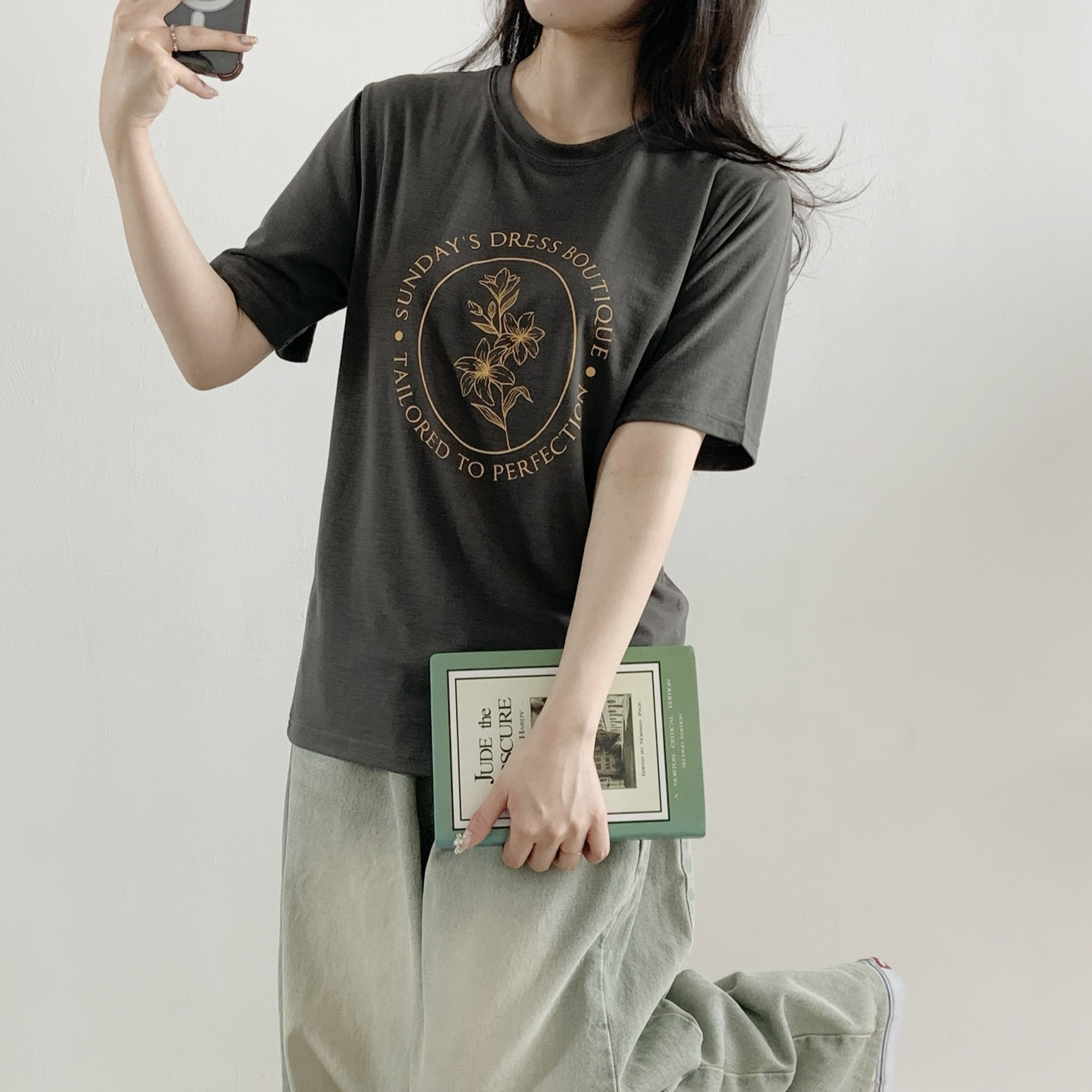 ラウンドネックシンプルベーシック5分丈ロゴプリントTシャツ | 詳細画像12