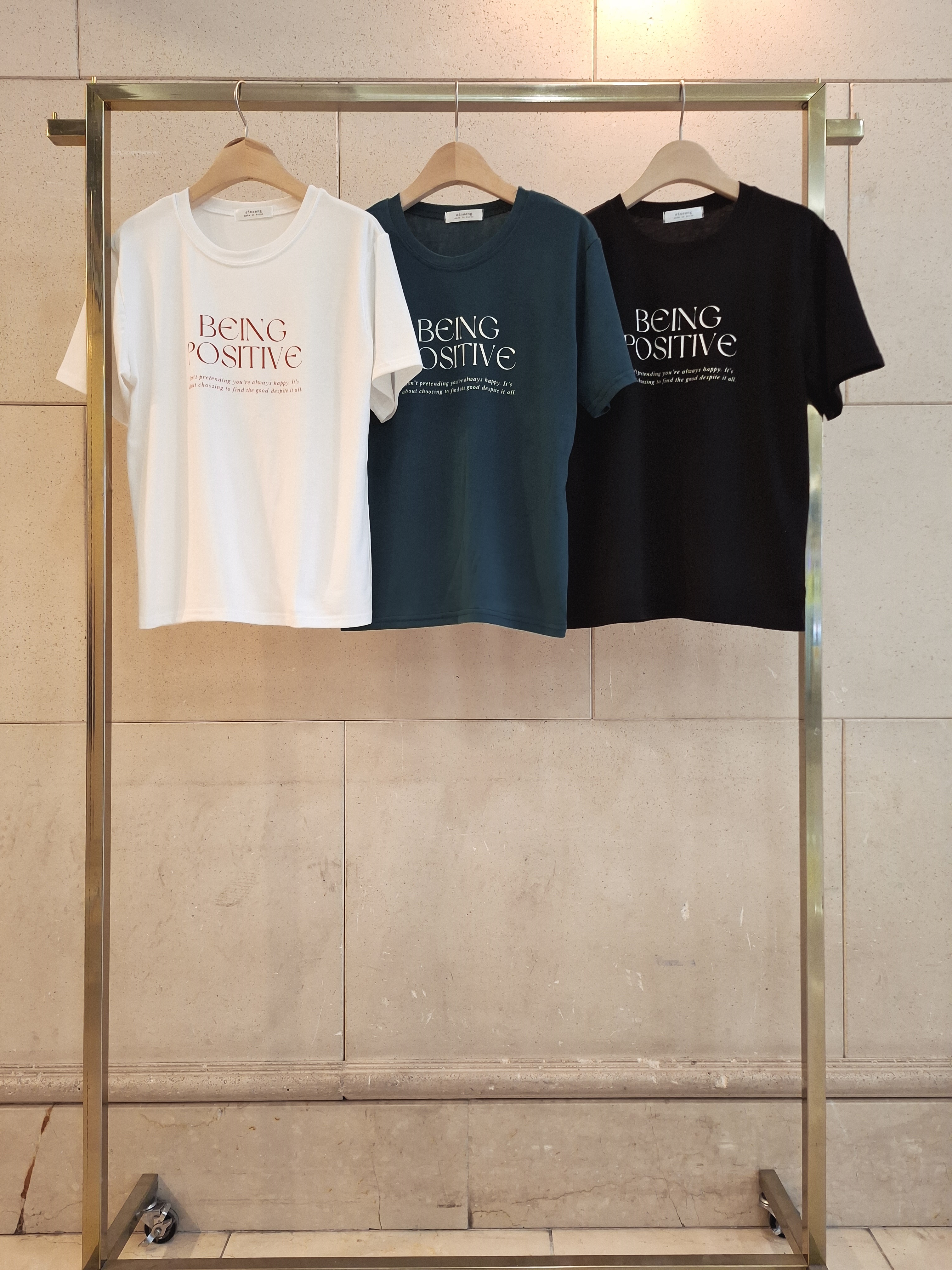 ラウンドネック半袖レタリングTシャツ | 詳細画像12