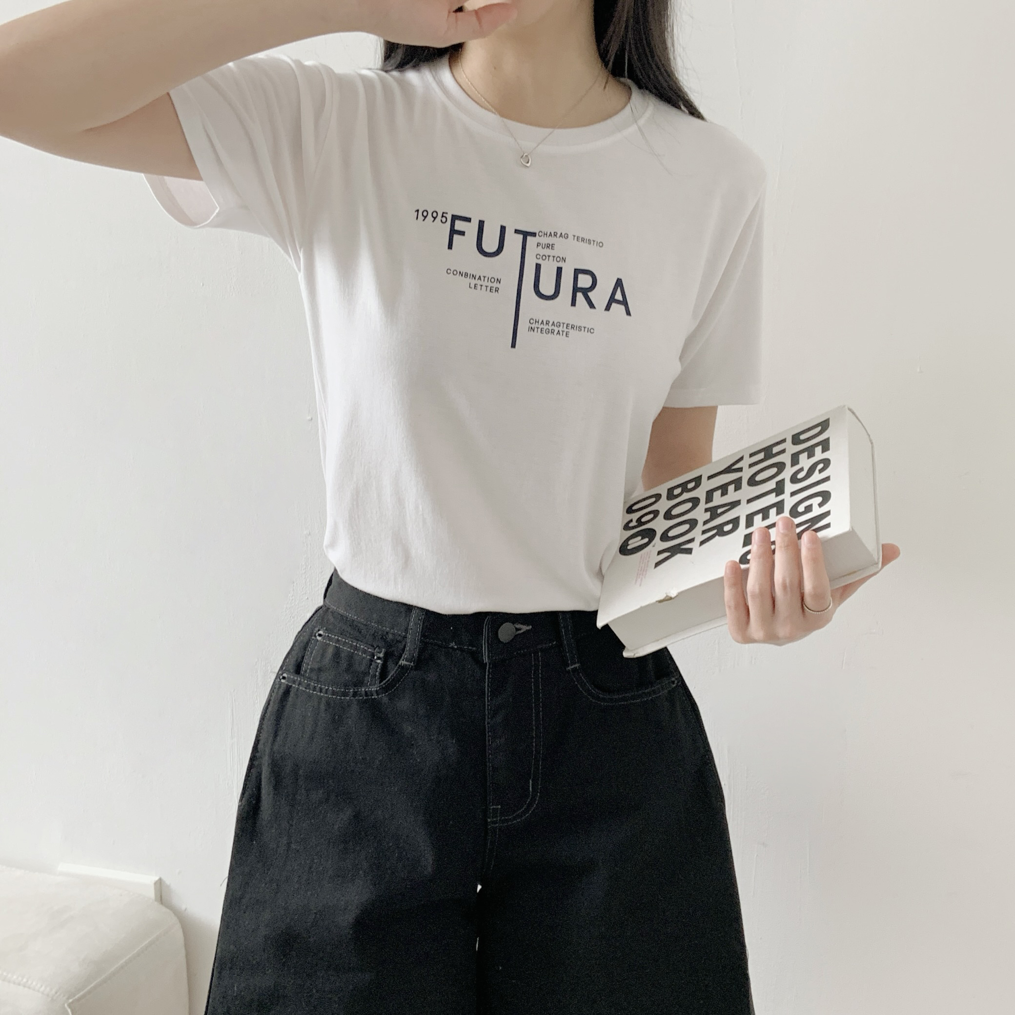 ラウンドネックルーズ半袖レタリングTシャツ | 詳細画像4