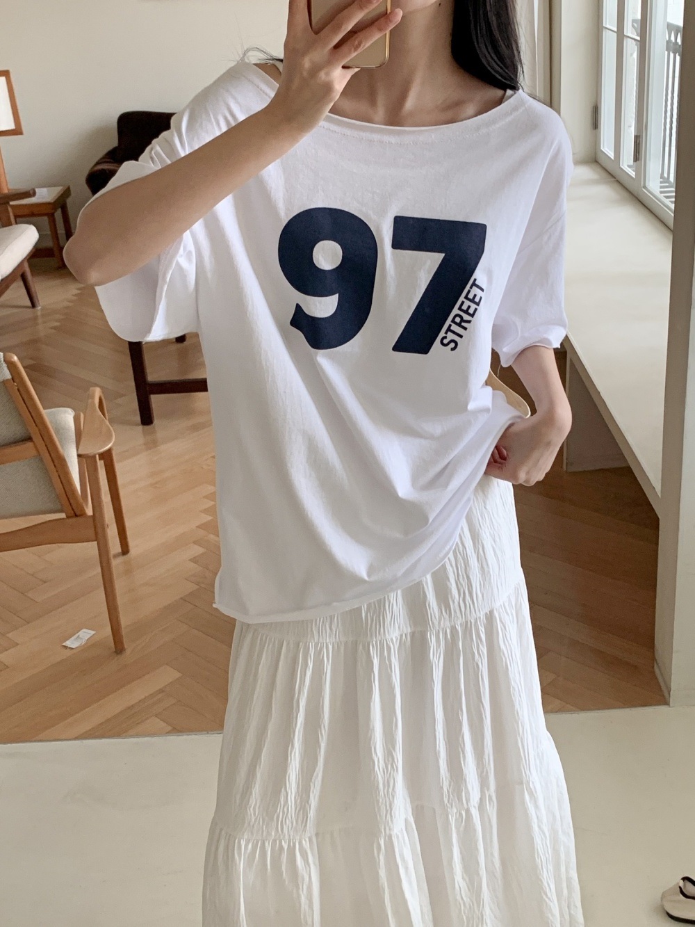 コットンオフショルダーボクシー半袖レタリングナンバーTシャツ | 詳細画像3