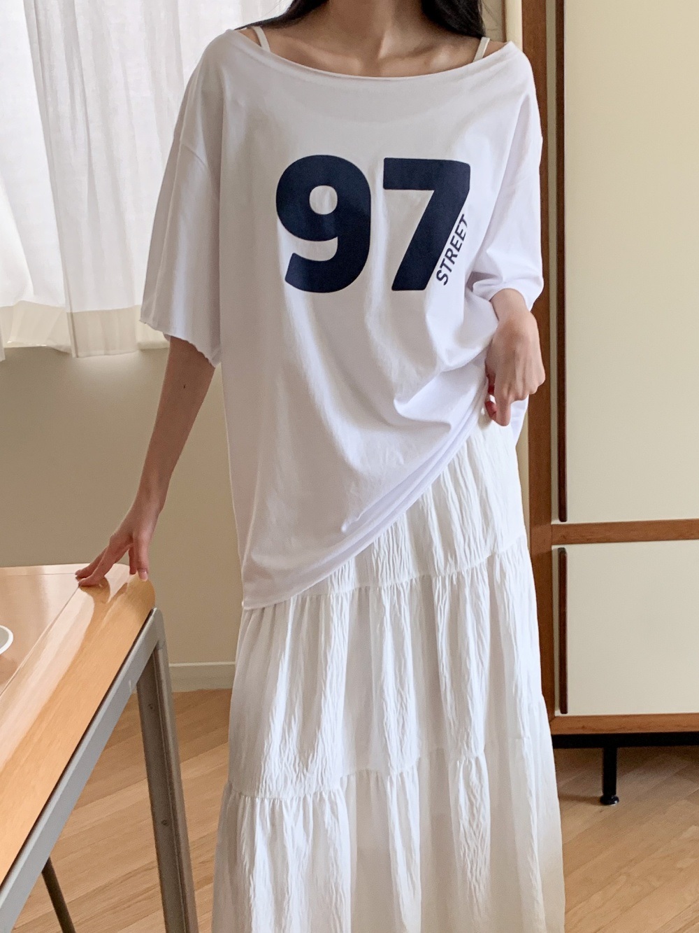 コットンオフショルダーボクシー半袖レタリングナンバーTシャツ | 詳細画像6