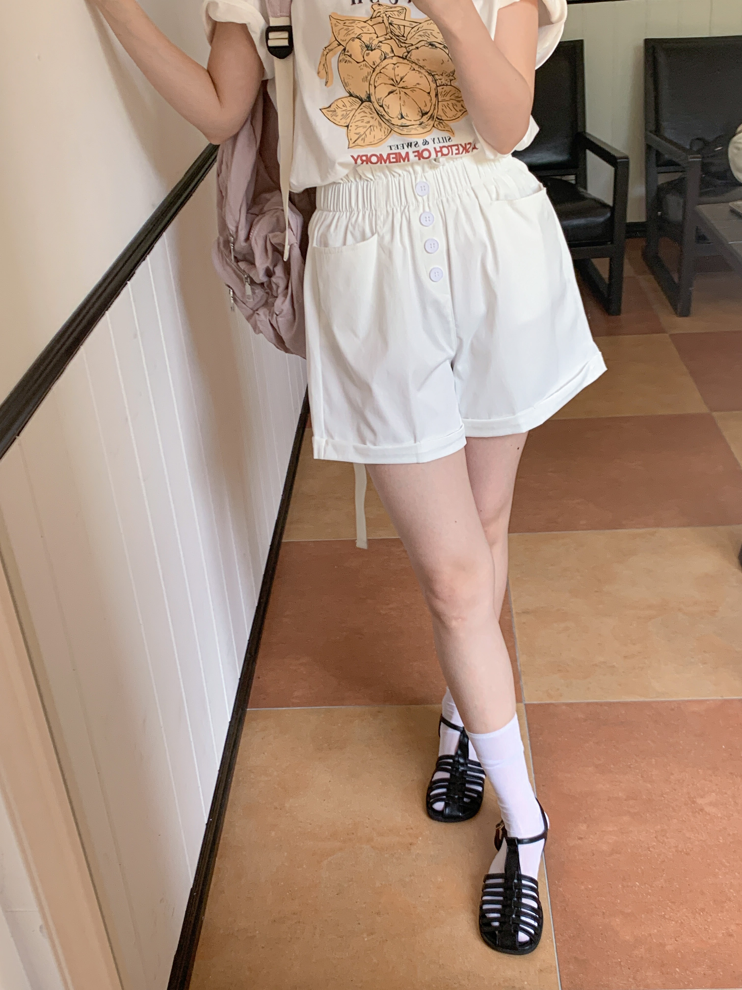 フリルウエストゴムロールアップフェイクボタンショートパンツ | 詳細画像2
