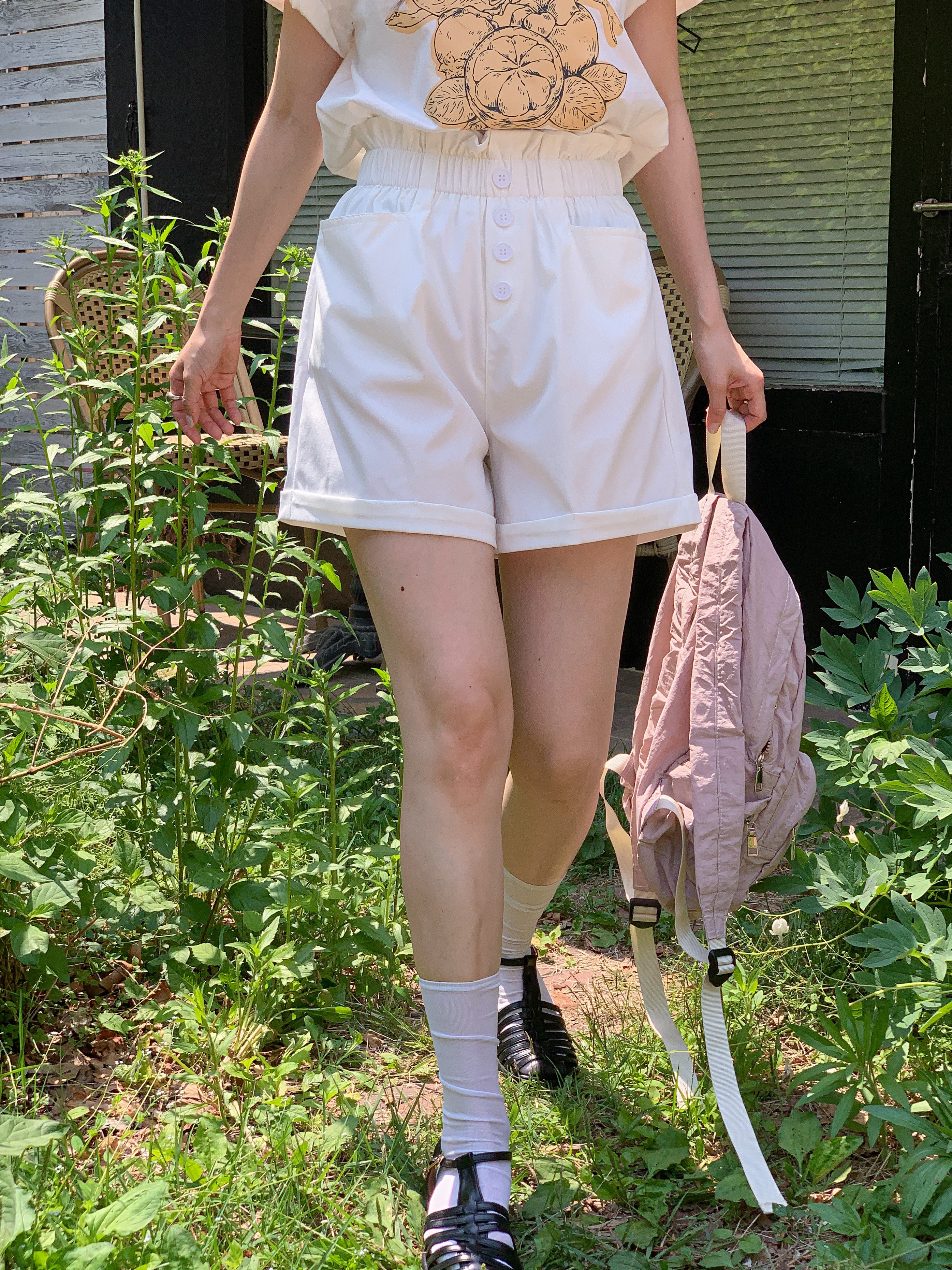 フリルウエストゴムロールアップフェイクボタンショートパンツ | 詳細画像10
