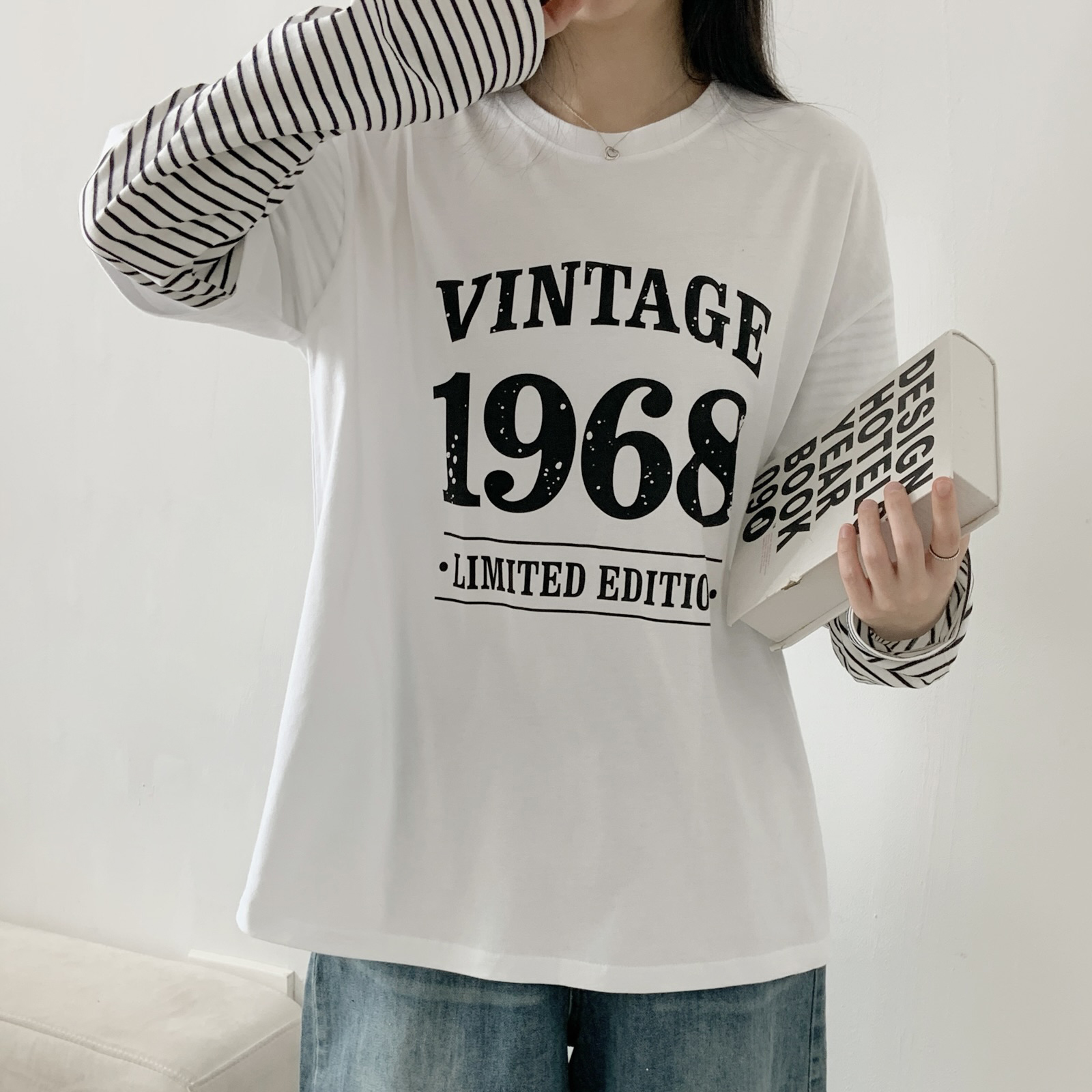 オーバーサイズレイヤード風長袖レタリングボーダーナンバーTシャツ | 詳細画像4
