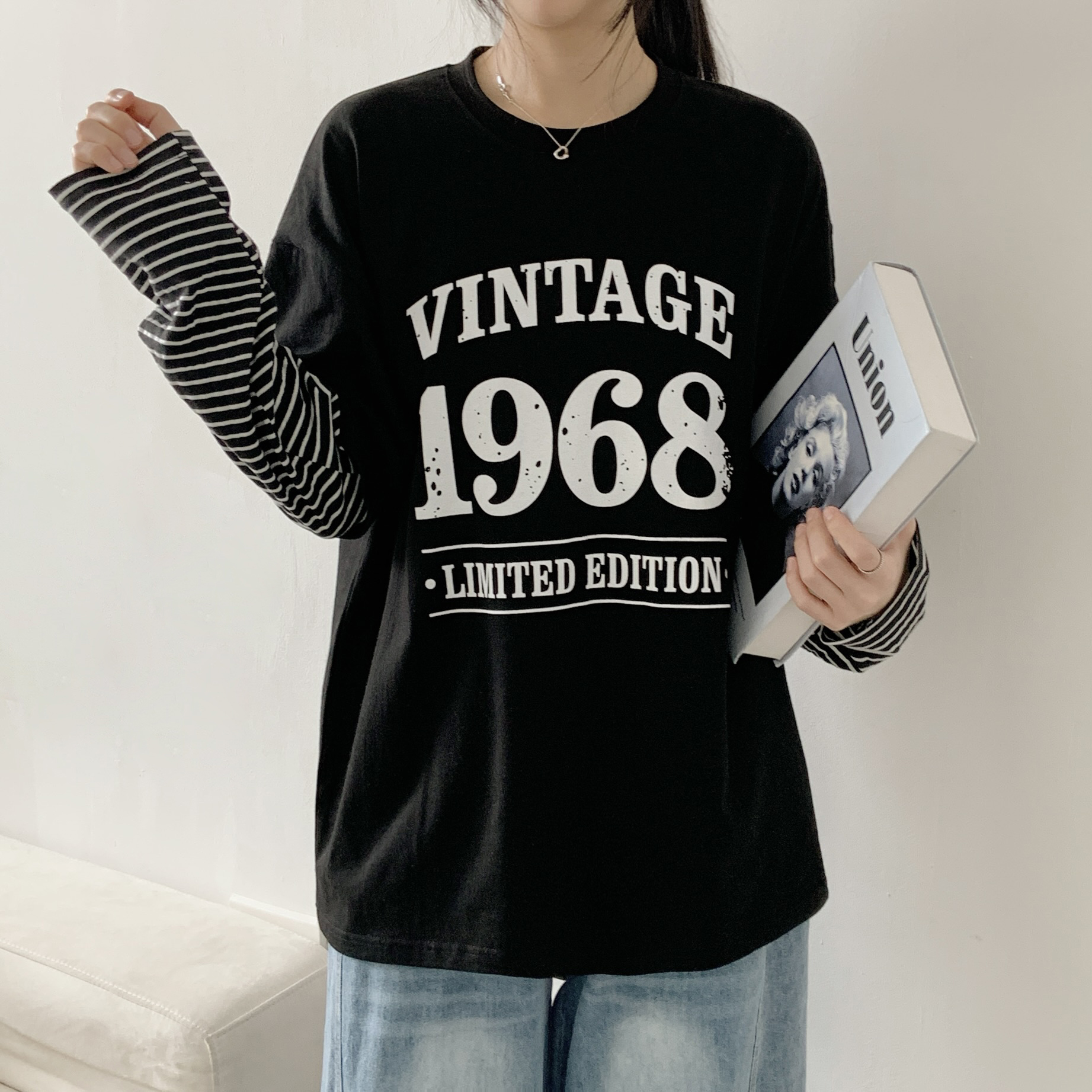 オーバーサイズレイヤード風長袖レタリングボーダーナンバーTシャツ | 詳細画像7