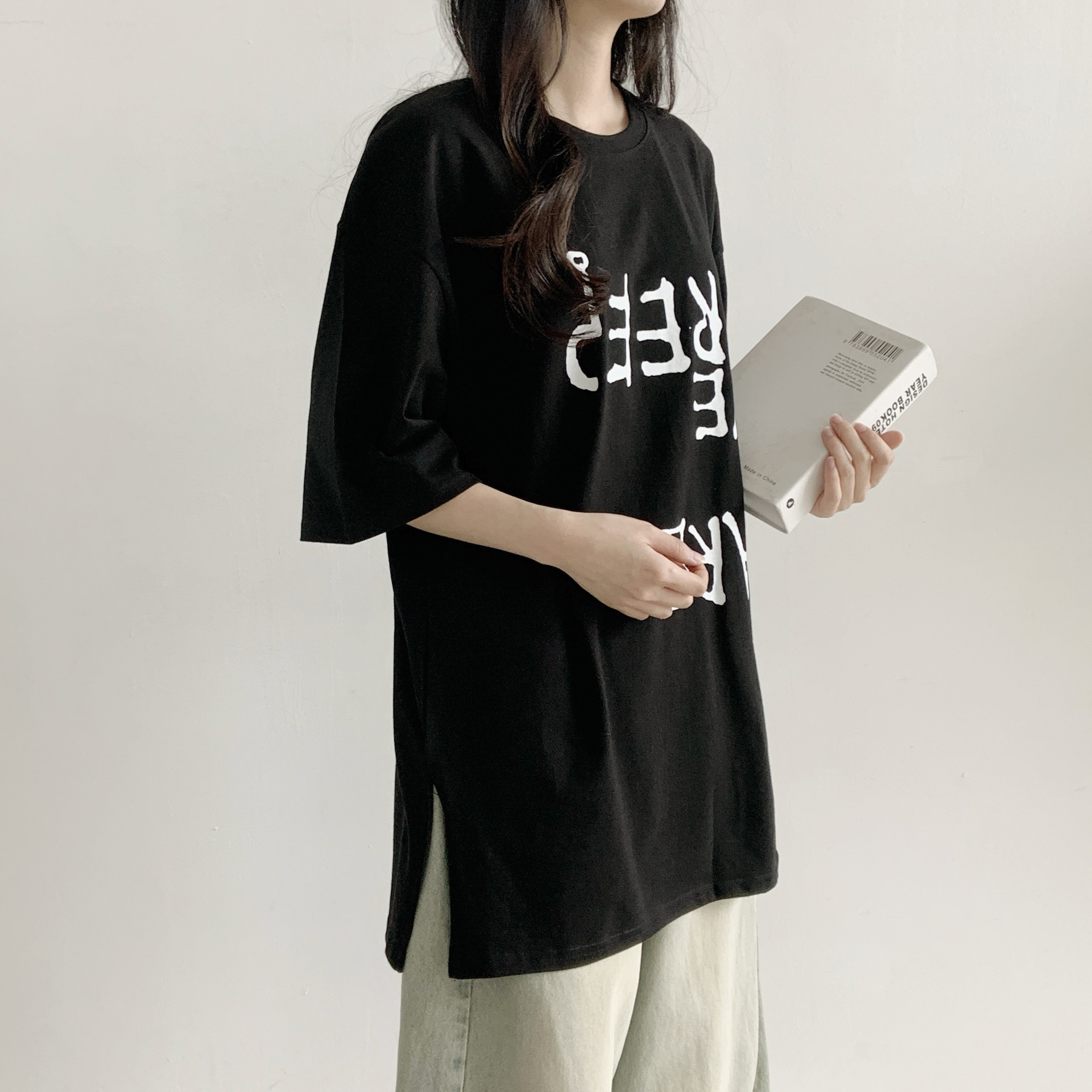 コットンラウンドネックボクシー半袖レタリングTシャツ | 詳細画像2