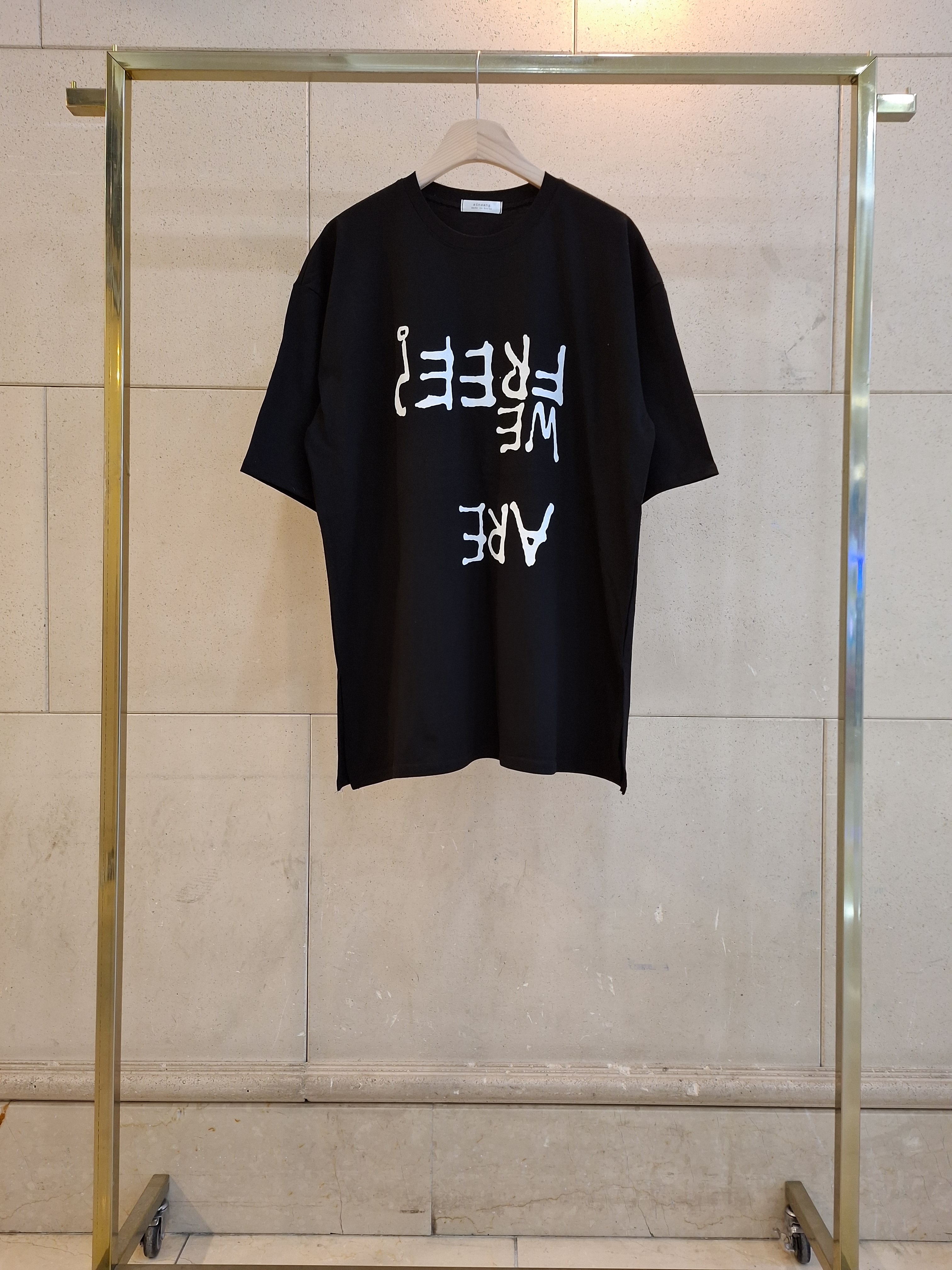 コットンラウンドネックボクシー半袖レタリングTシャツ | 詳細画像16
