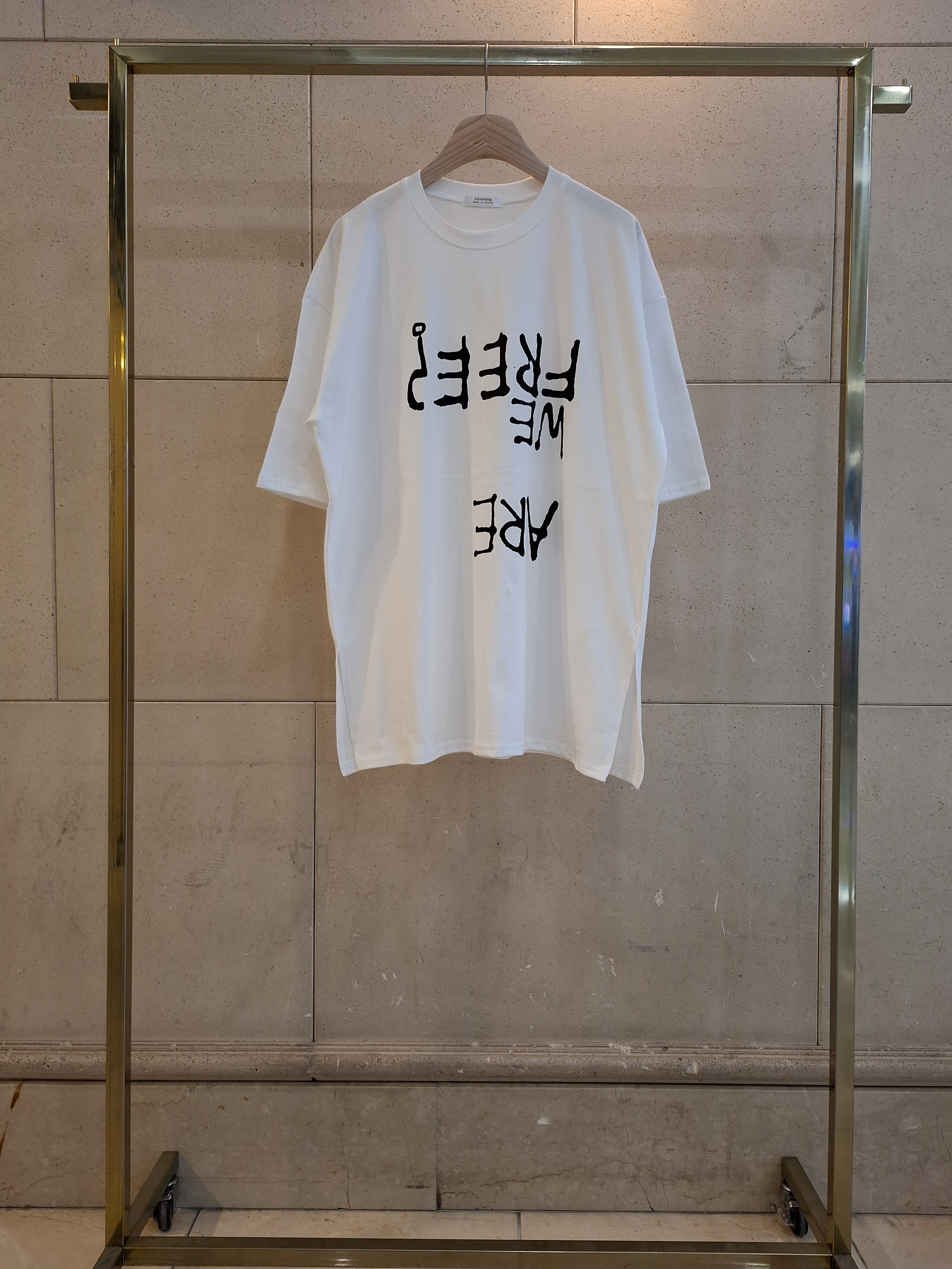 コットンラウンドネックボクシー半袖レタリングTシャツ | 詳細画像17