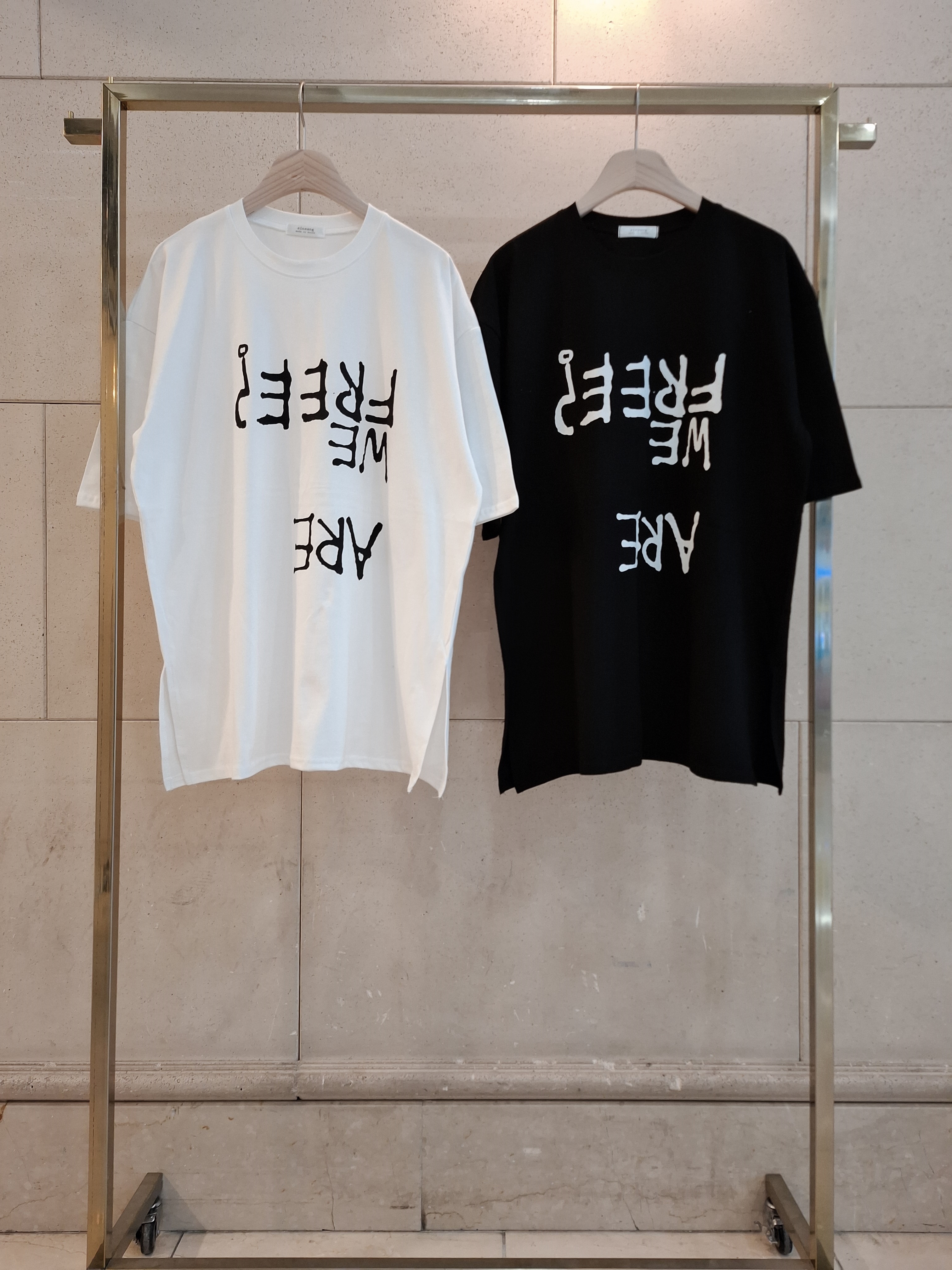 コットンラウンドネックボクシー半袖レタリングTシャツ | 詳細画像18