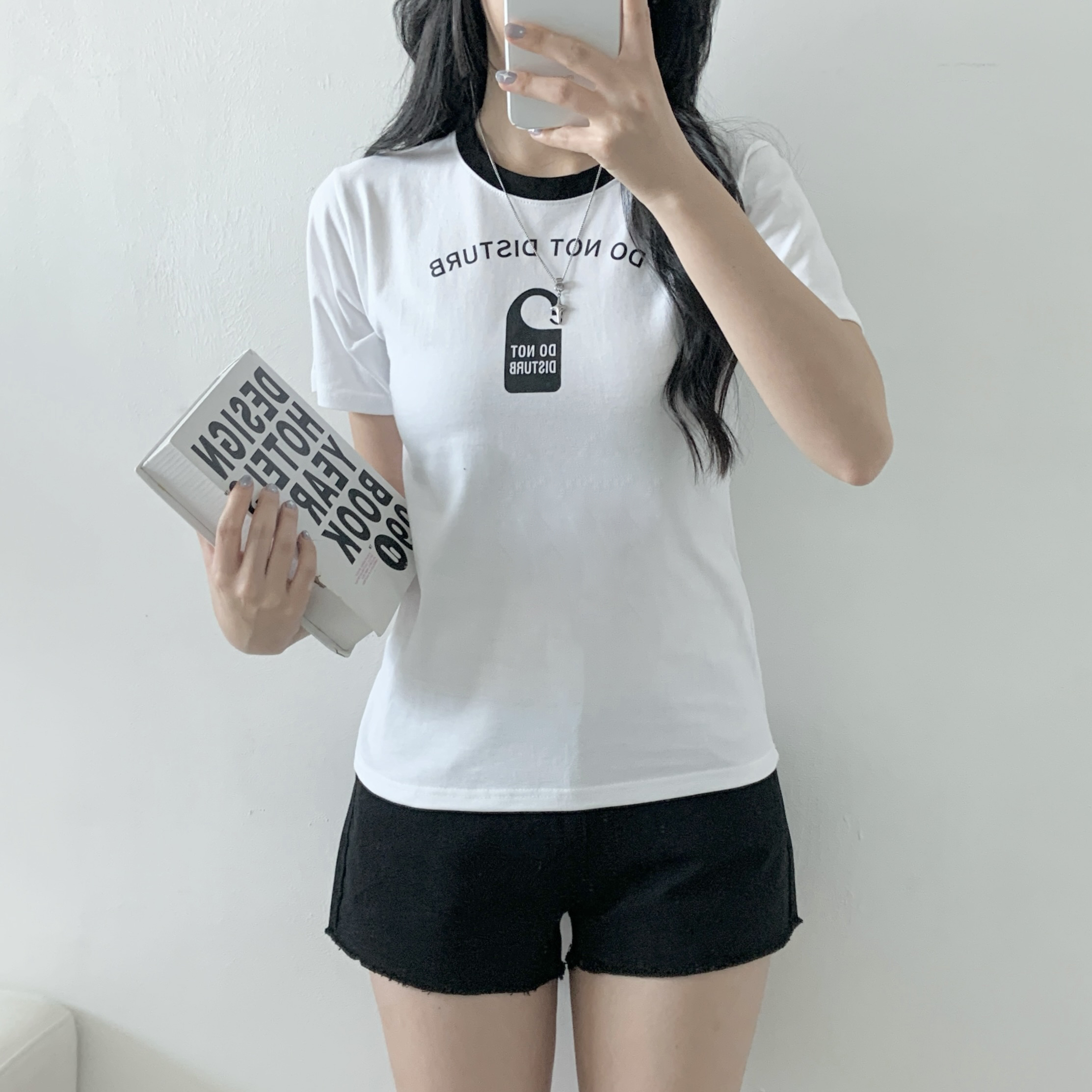 ラウンドネックシンプルスリムレタリング配色Tシャツ | 詳細画像4