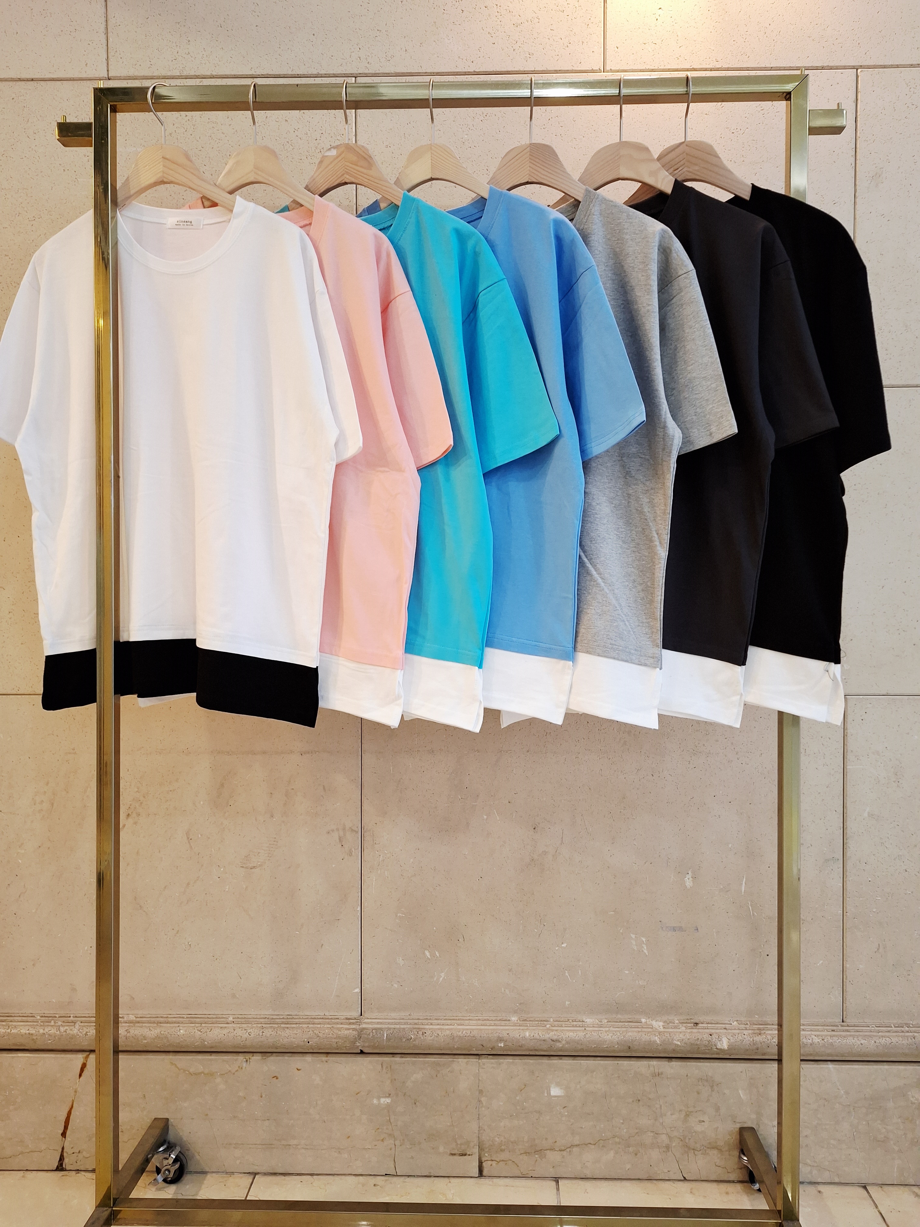 ラウンドネックスリットオーバーサイズレイヤード風ルーズドロップショルダー配色Tシャツ | 詳細画像9