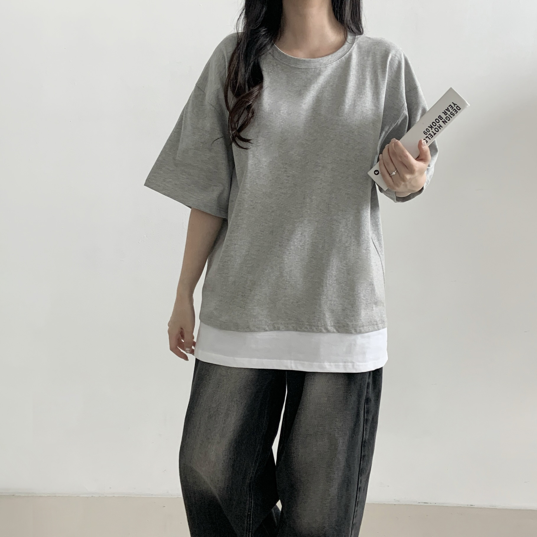 ラウンドネックスリットオーバーサイズレイヤード風ルーズドロップショルダー配色Tシャツ | 詳細画像13