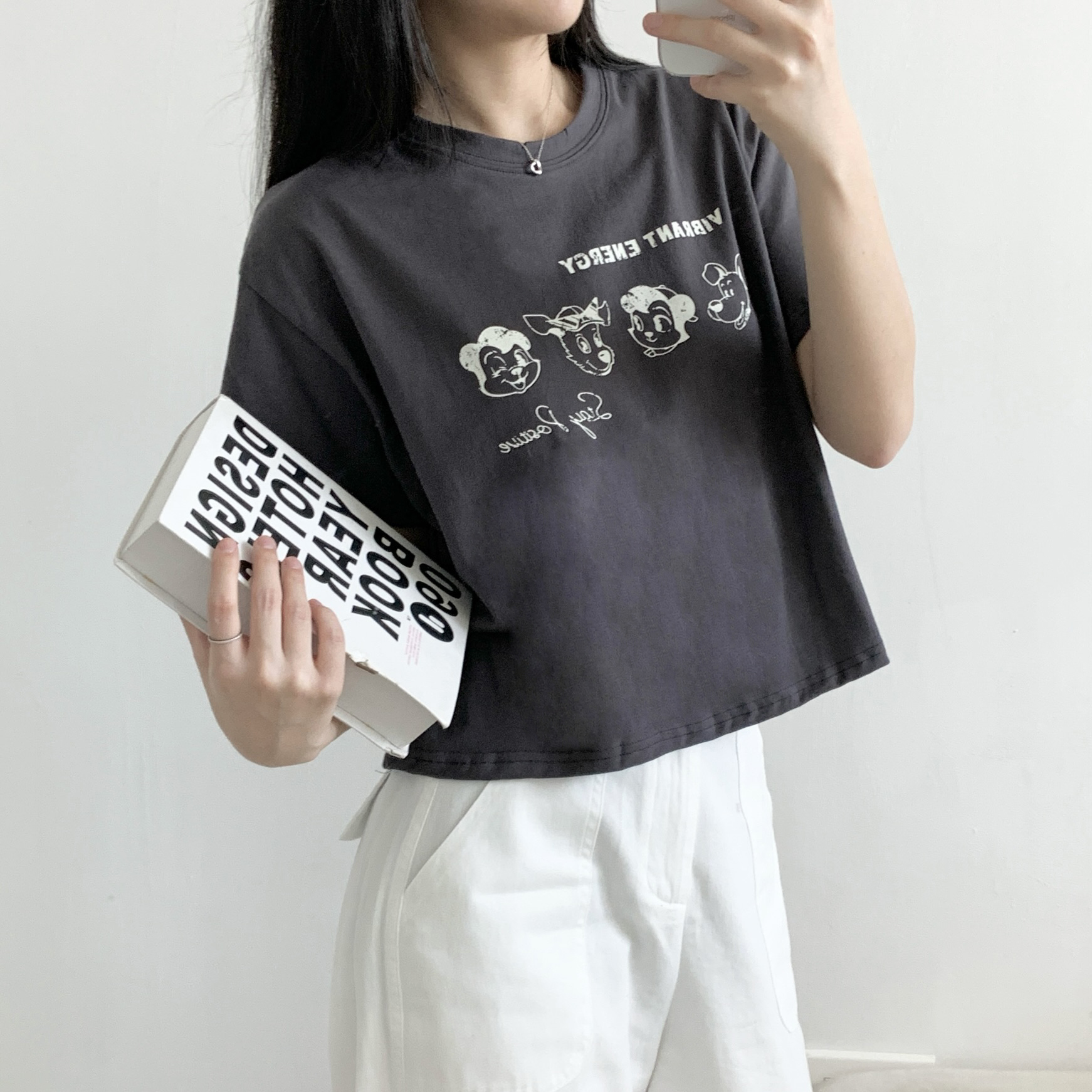 ラウンドネッククロップドワイドドロップショルダープリントTシャツ | 詳細画像8