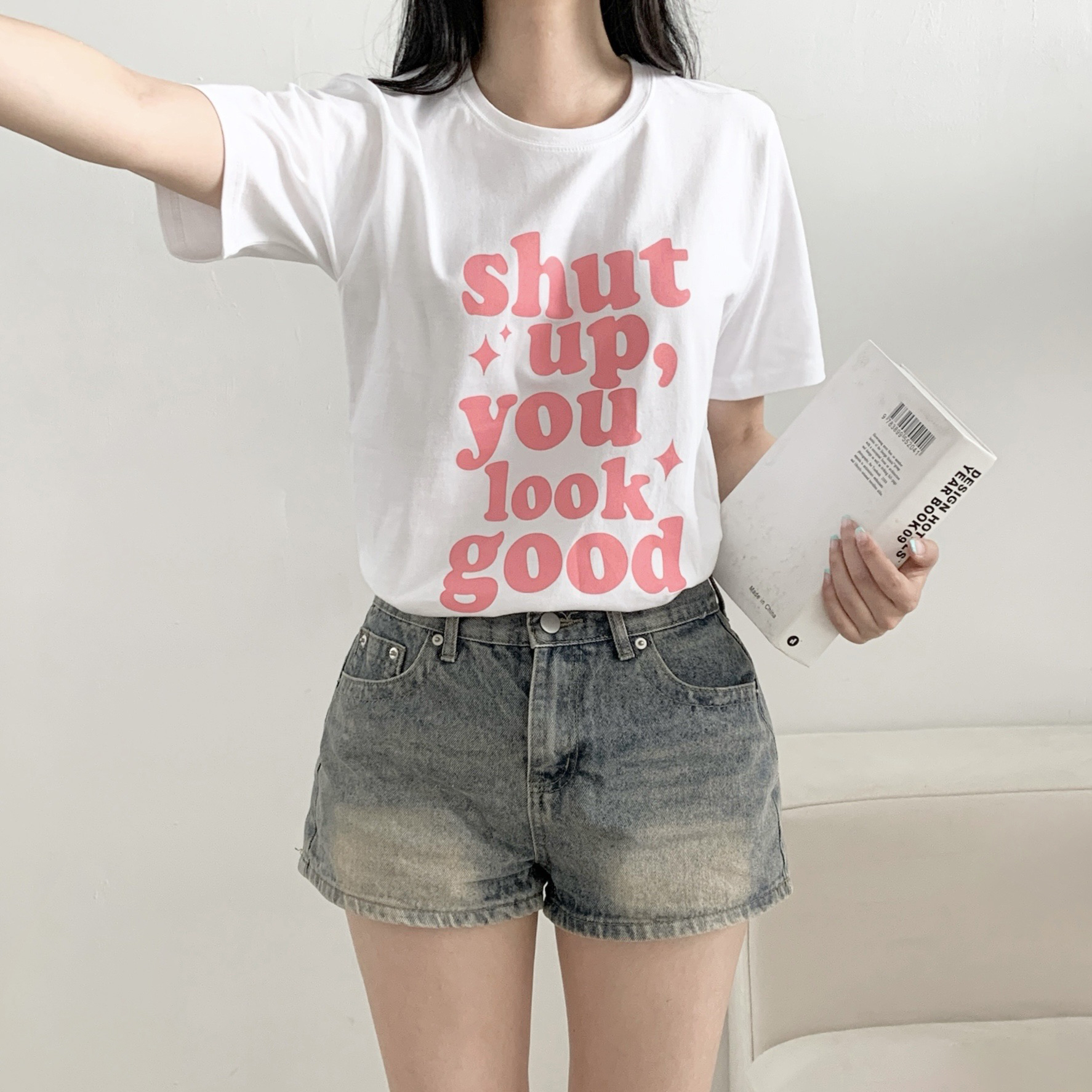ラウンドネックオーバーサイズルーズレタリングTシャツ | 詳細画像4
