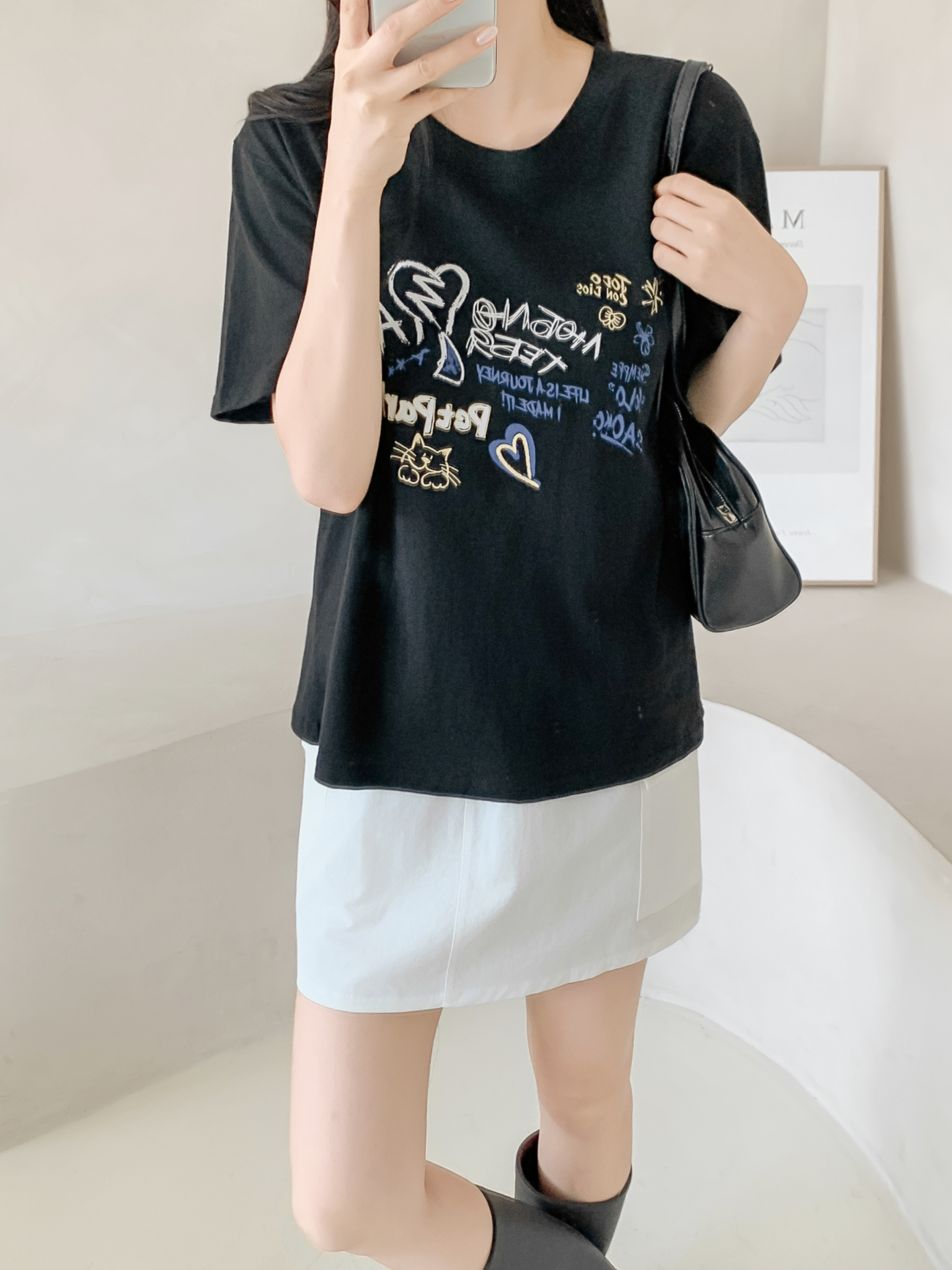 コットンラウンドネックルーズ半袖ロゴTシャツ | 詳細画像30
