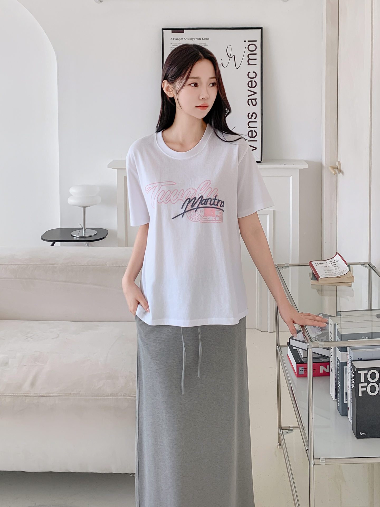 コットンラウンドネックベーシックルーズ半袖ロゴTシャツ | 詳細画像3
