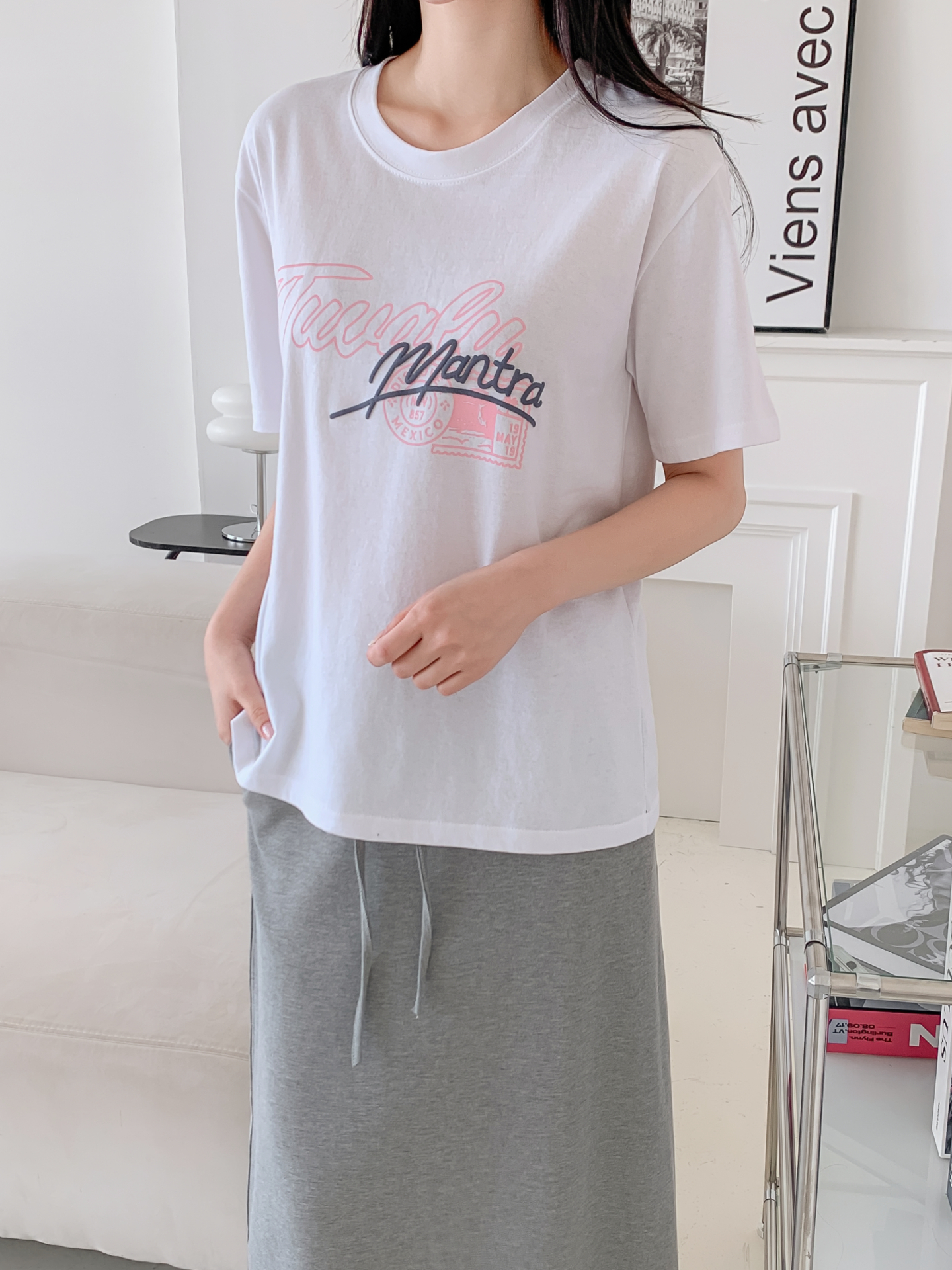 コットンラウンドネックベーシックルーズ半袖ロゴTシャツ | 詳細画像4