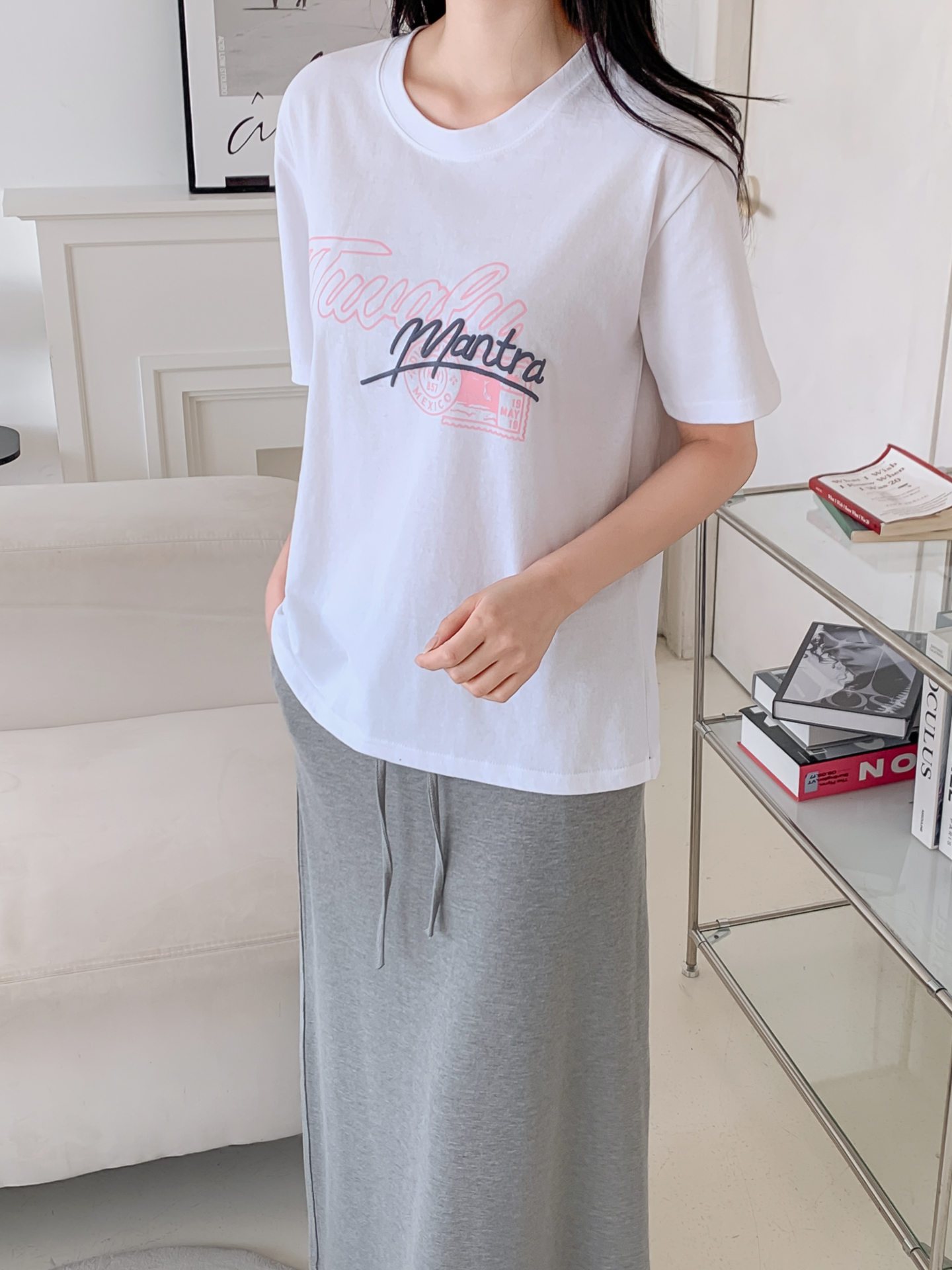 コットンラウンドネックベーシックルーズ半袖ロゴTシャツ | 詳細画像6